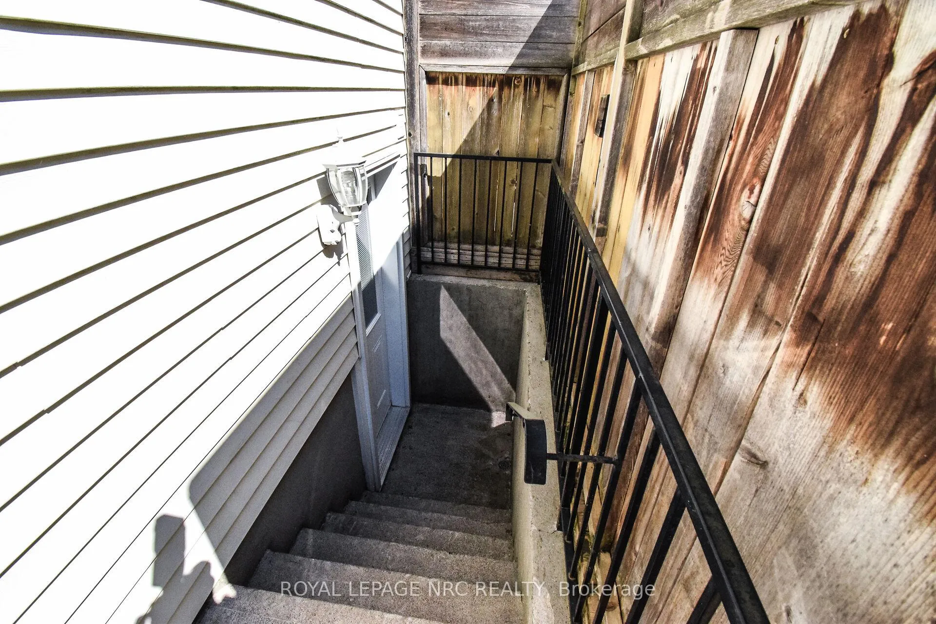 Photo 48 of 4974 Windgate Drive E, Niagara Falls, Ascot — HOMEH