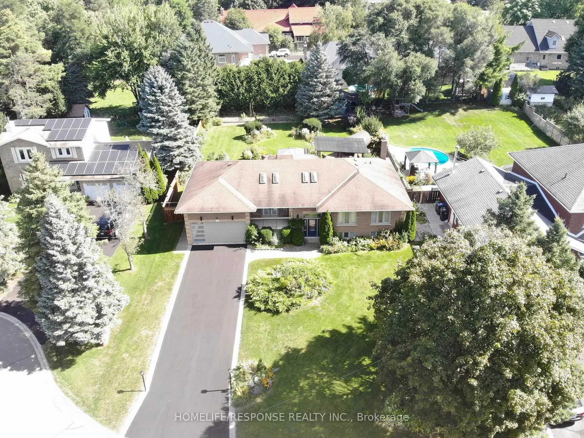 Photo 4 of 13 Dolan Drive, Caledon, Palgrave — HOMEH