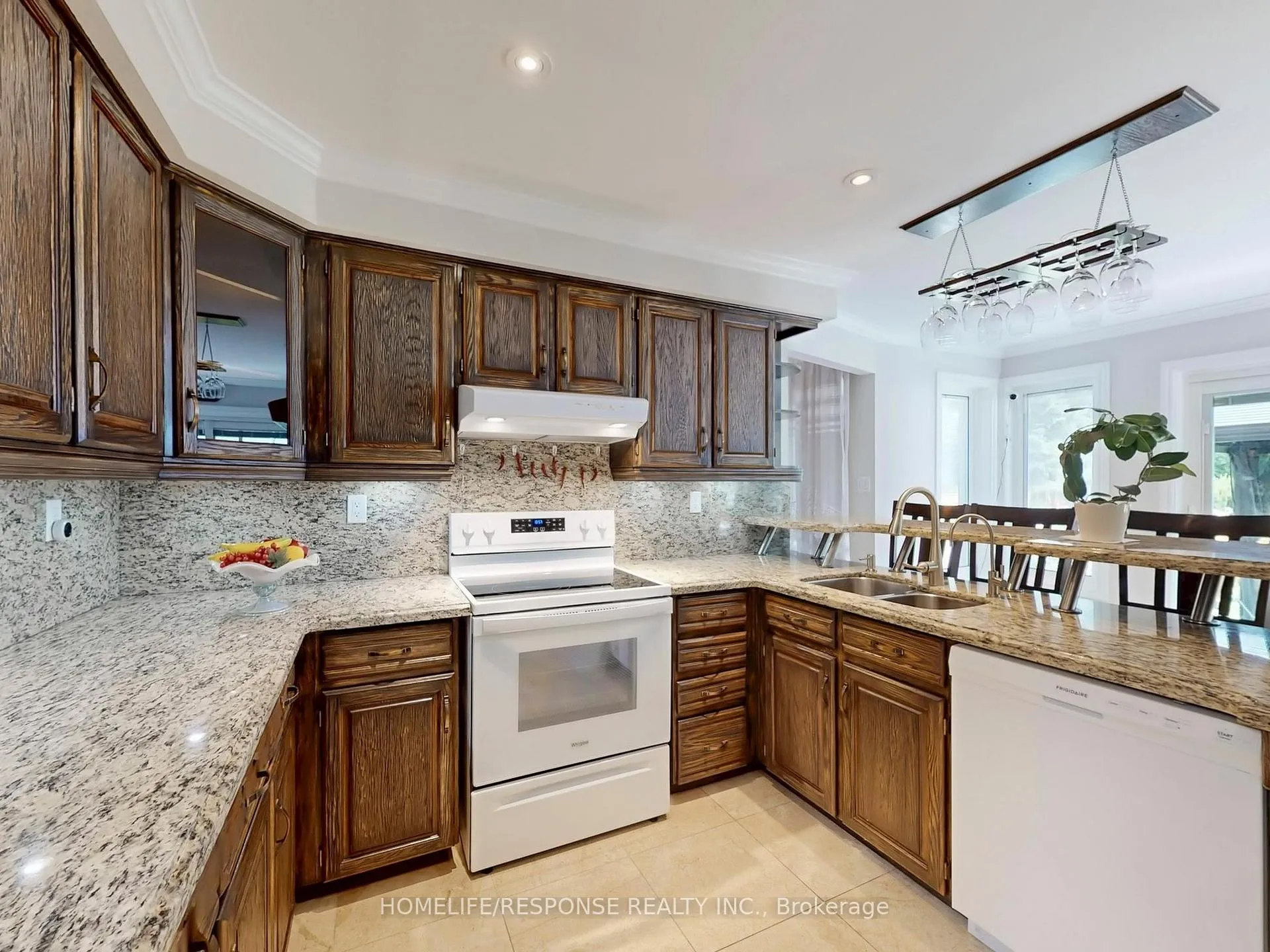 Photo 11 of 13 Dolan Drive, Caledon, Palgrave — HOMEH
