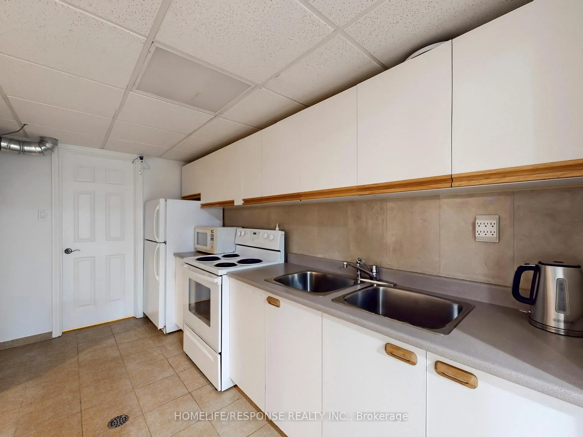 Photo 32 of 13 Dolan Drive, Caledon, Palgrave — HOMEH