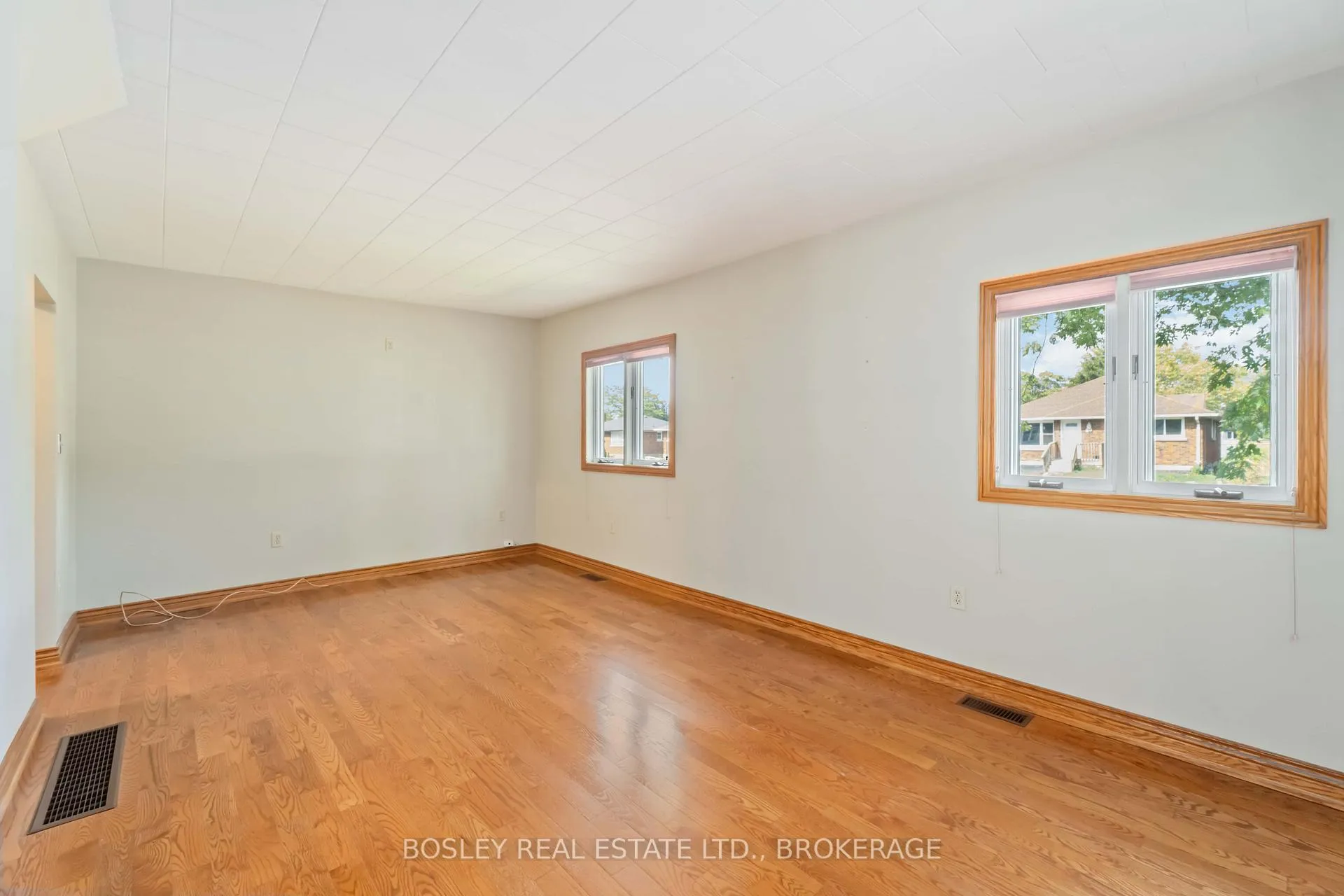Photo 12 of 79 Richmond Street W, Thorold, Thorold Downtown — HOMEH