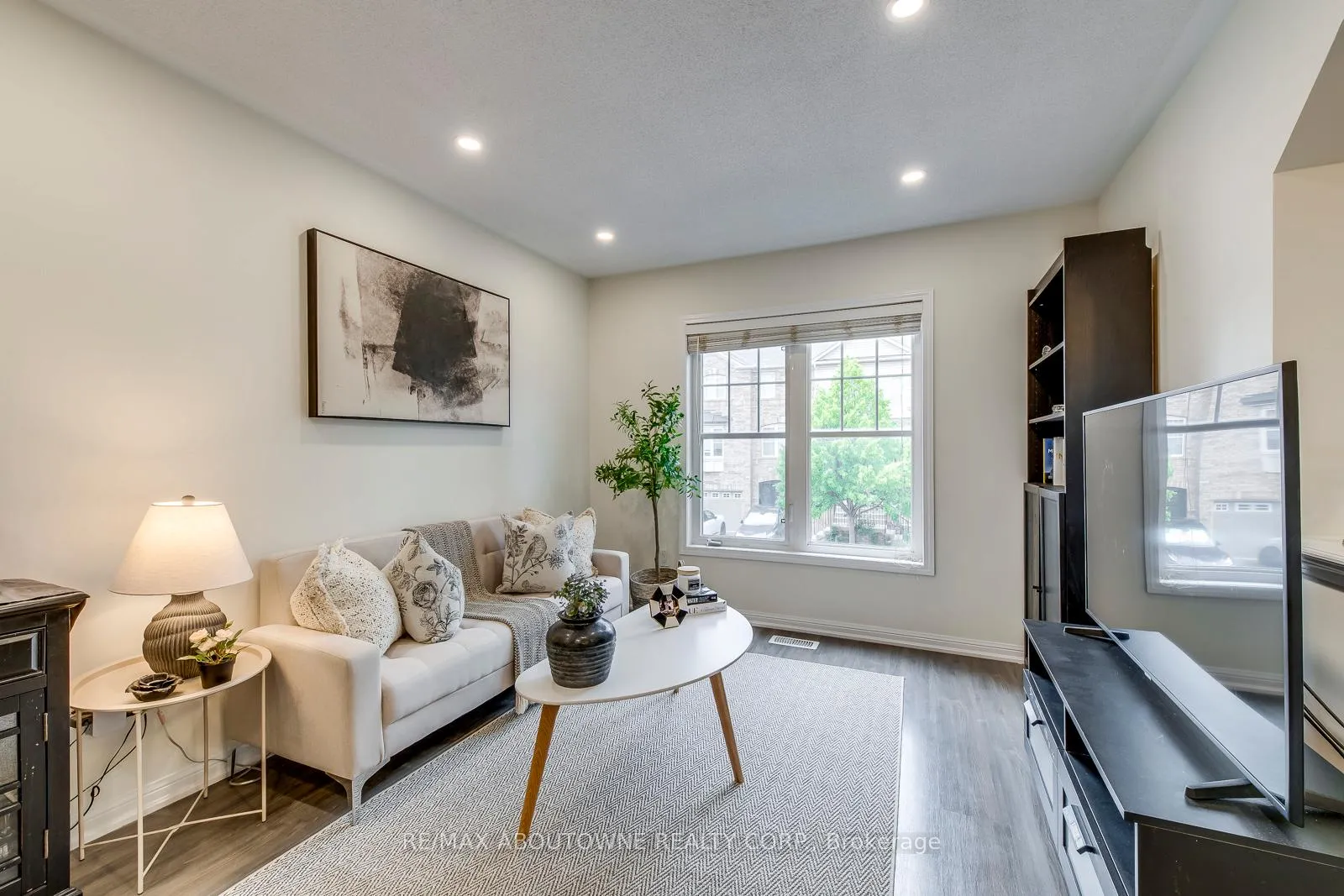 Photo 7 of 2453 Coho Way, Oakville, West Oak Trails — HOMEH
