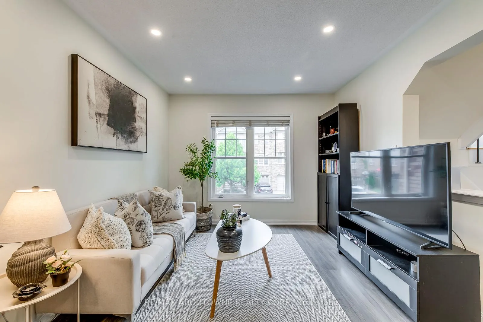 Photo 8 of 2453 Coho Way, Oakville, West Oak Trails — HOMEH