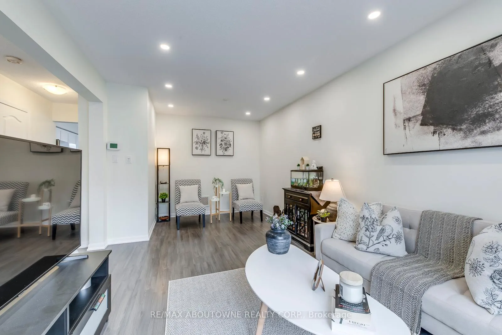 Photo 9 of 2453 Coho Way, Oakville, West Oak Trails — HOMEH
