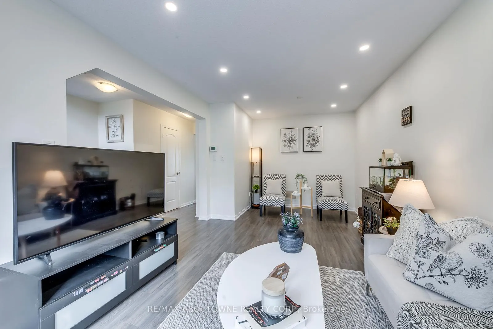 Photo 10 of 2453 Coho Way, Oakville, West Oak Trails — HOMEH