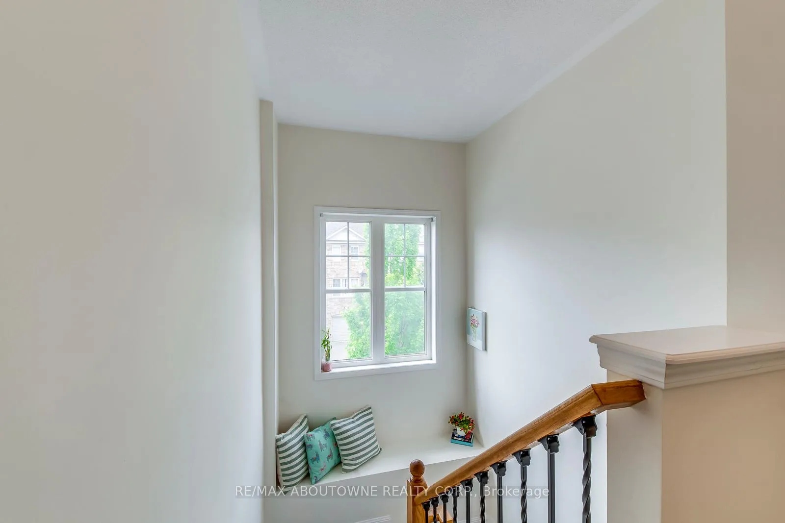 Photo 23 of 2453 Coho Way, Oakville, West Oak Trails — HOMEH