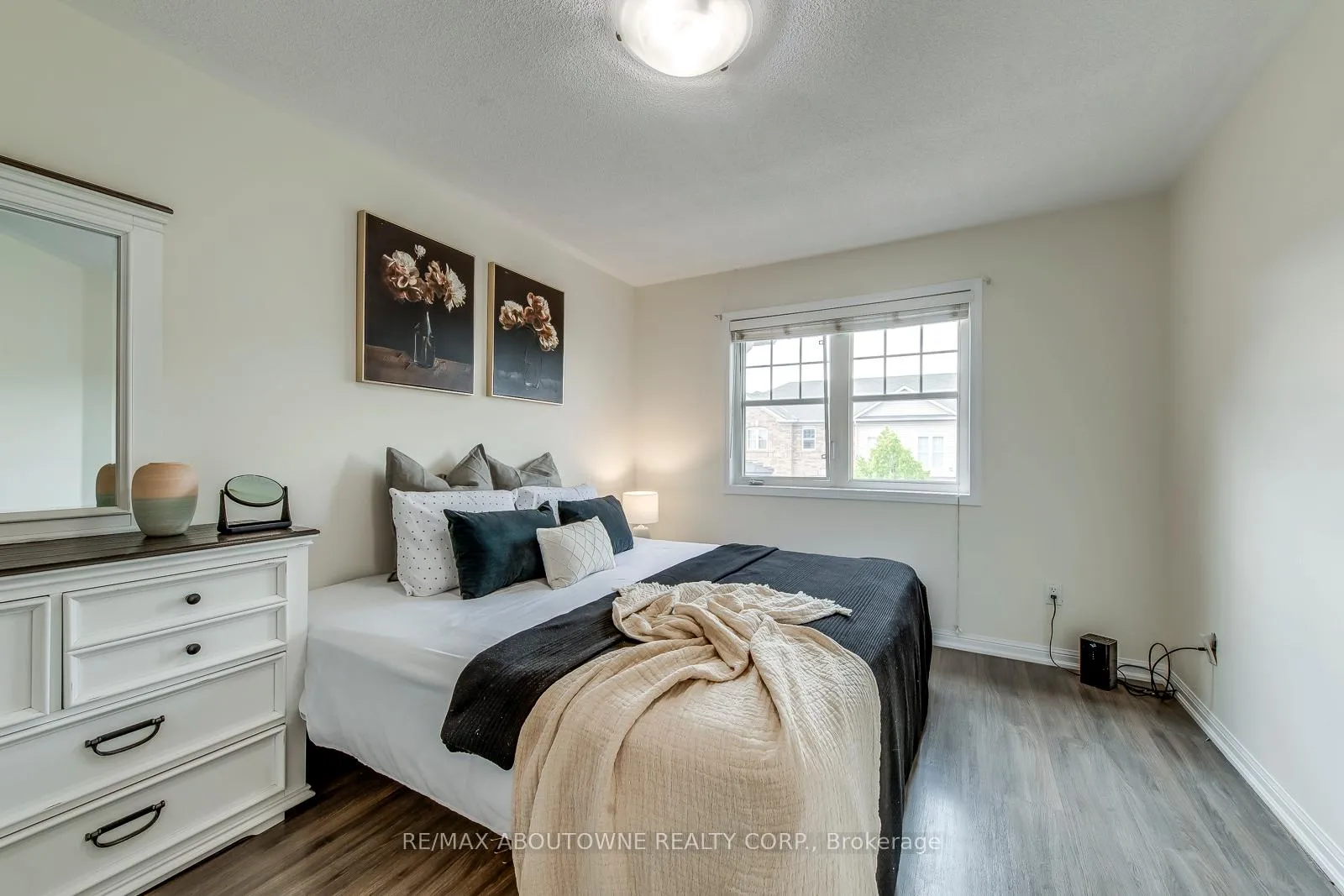 Photo 26 of 2453 Coho Way, Oakville, West Oak Trails — HOMEH