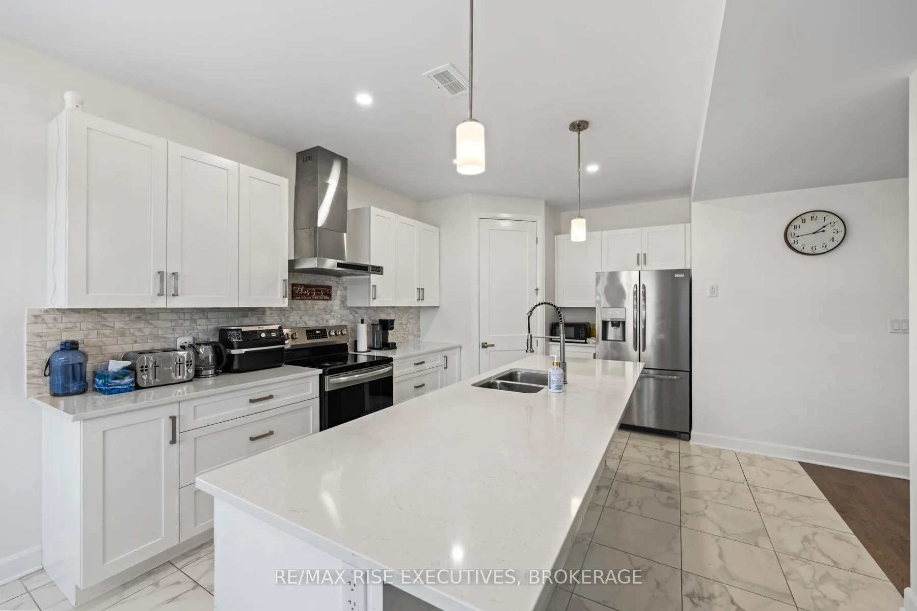 Photo 14 of 1514 Shira Drive, Kingston, City Northwest — HOMEH