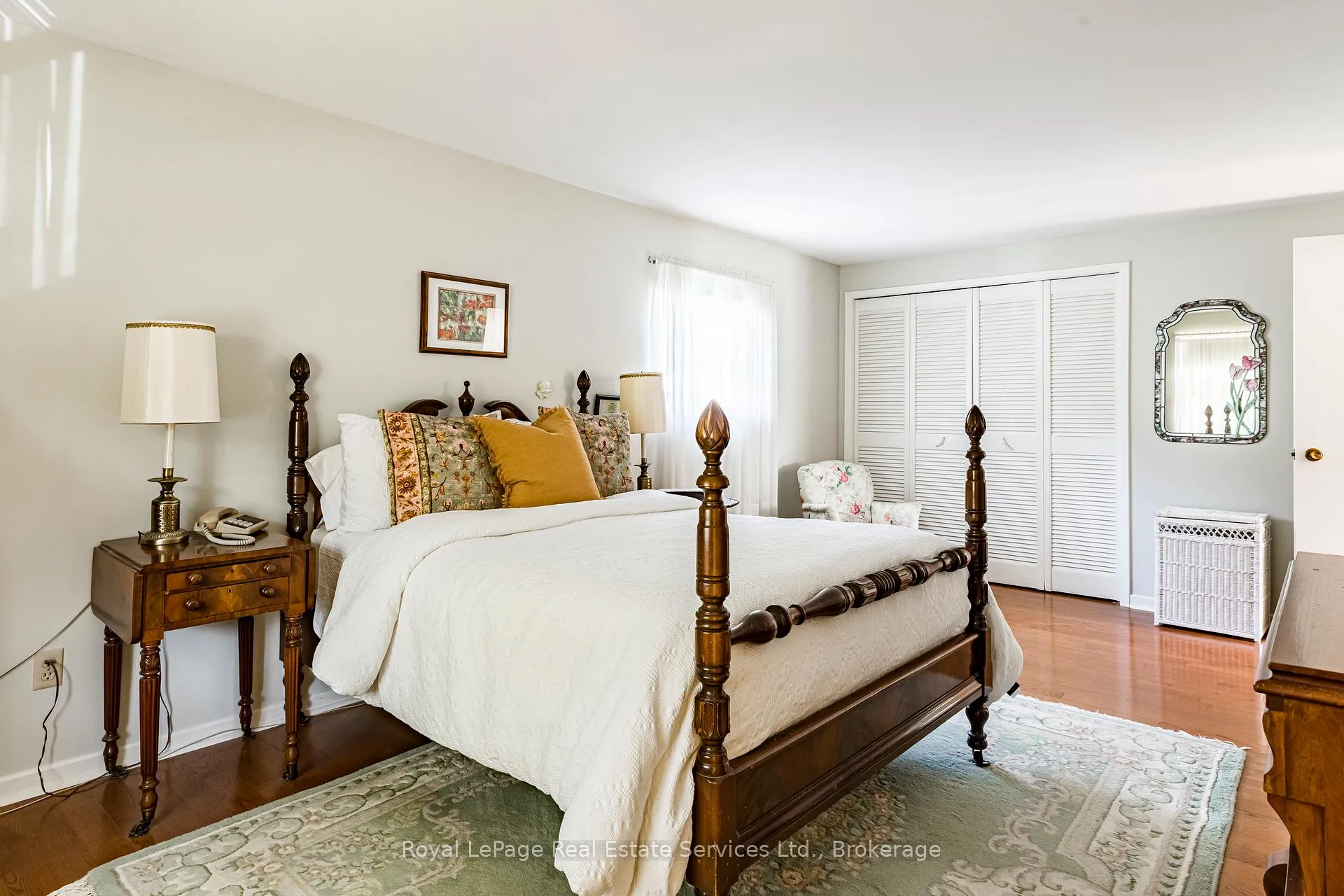 Photo 23 of 445 Dorland Road, Oakville, Ford — HOMEH