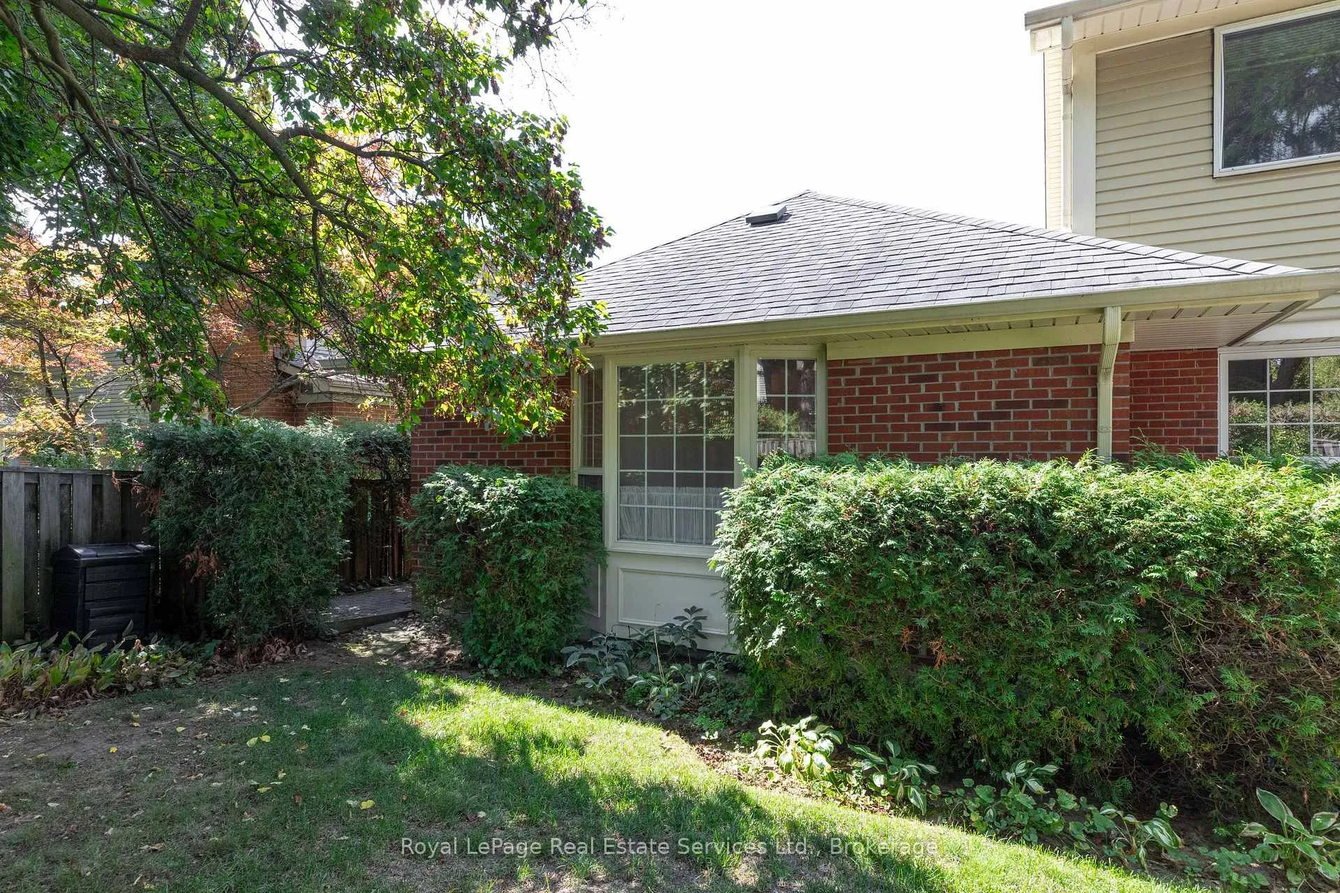 Photo 37 of 445 Dorland Road, Oakville, Ford — HOMEH