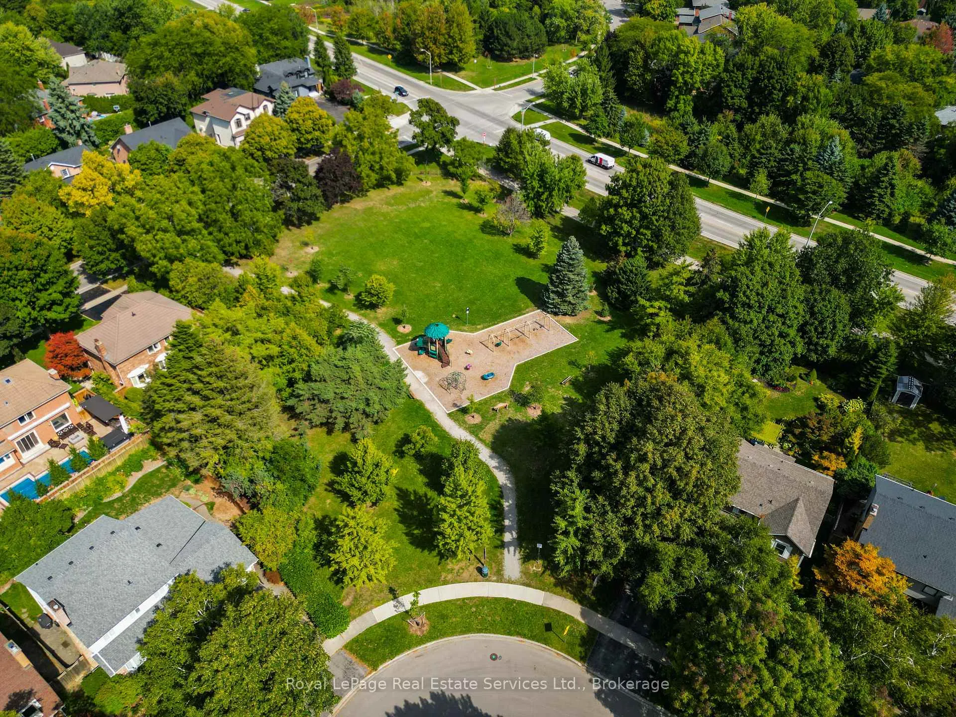 Photo 42 of 445 Dorland Road, Oakville, Ford — HOMEH