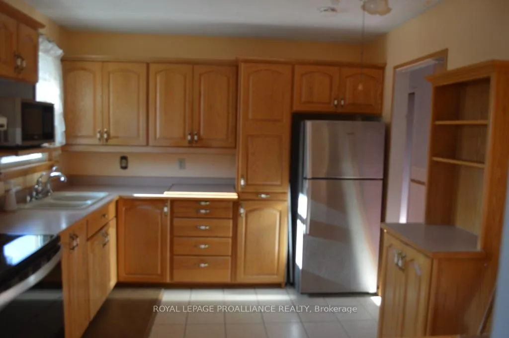 Photo 2 of 118 Nicholas Street, Quinte West, Trenton Ward — HOMEH