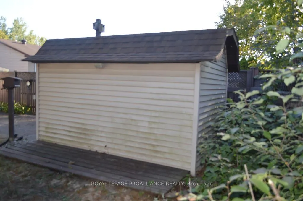 Photo 24 of 118 Nicholas Street, Quinte West, Trenton Ward — HOMEH