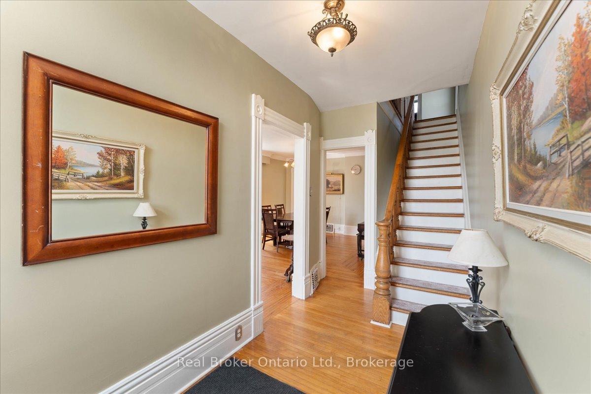 Photo 5 of 34 Port Street, Brant, Brantford Twp — HOMEH