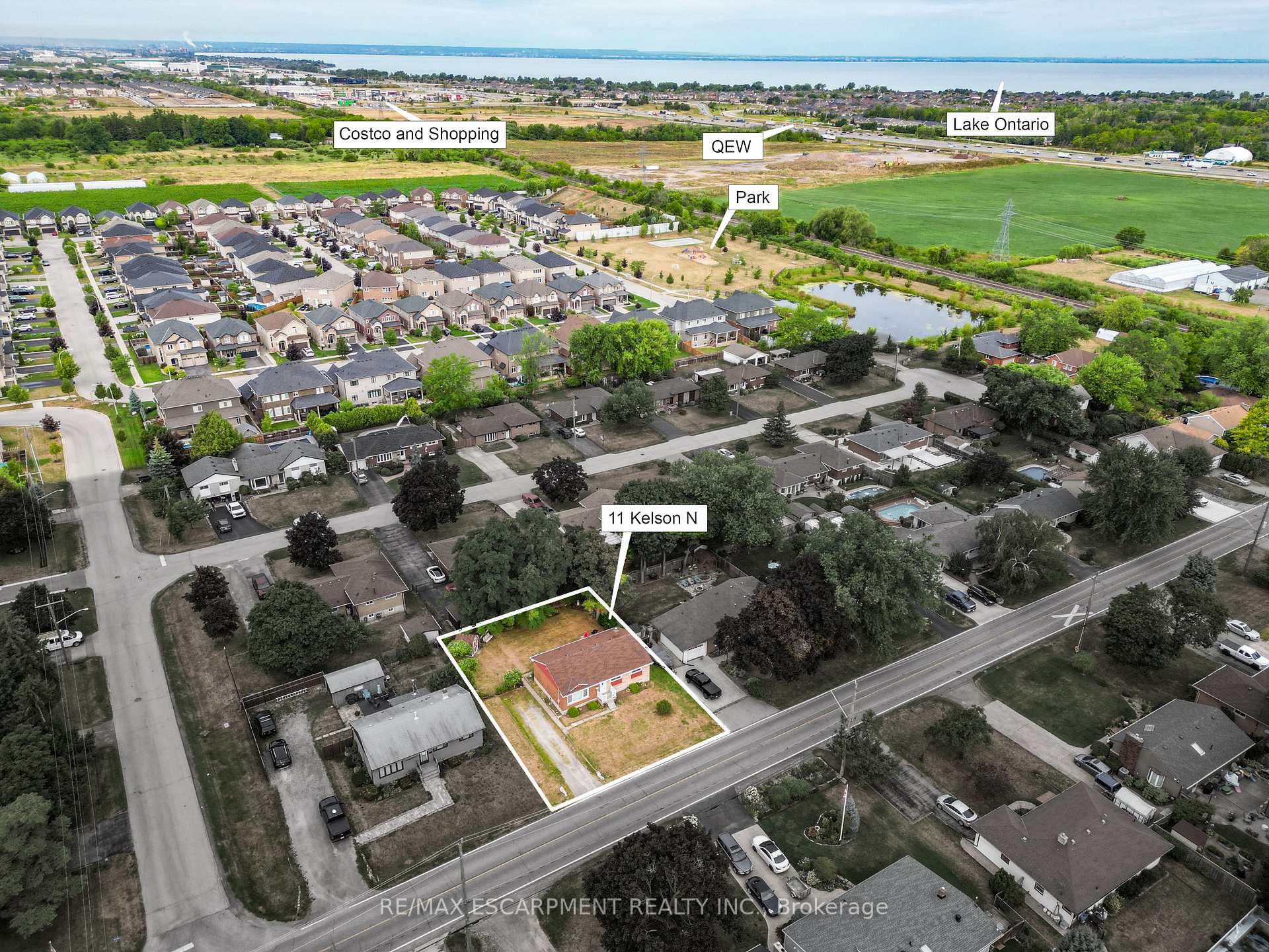 Photo 2 of 11 Kelson Avenue N, Grimsby, Grimsby West — HOMEH