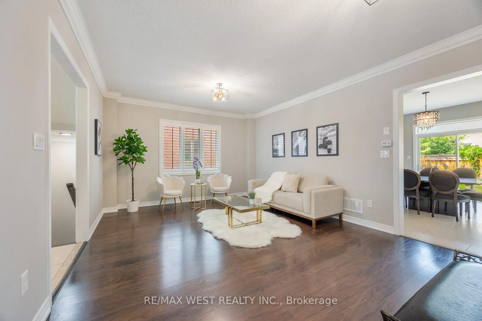 Photo 8 of 16 Heathcliffe Drive, Vaughan, Vellore Village — HOMEH