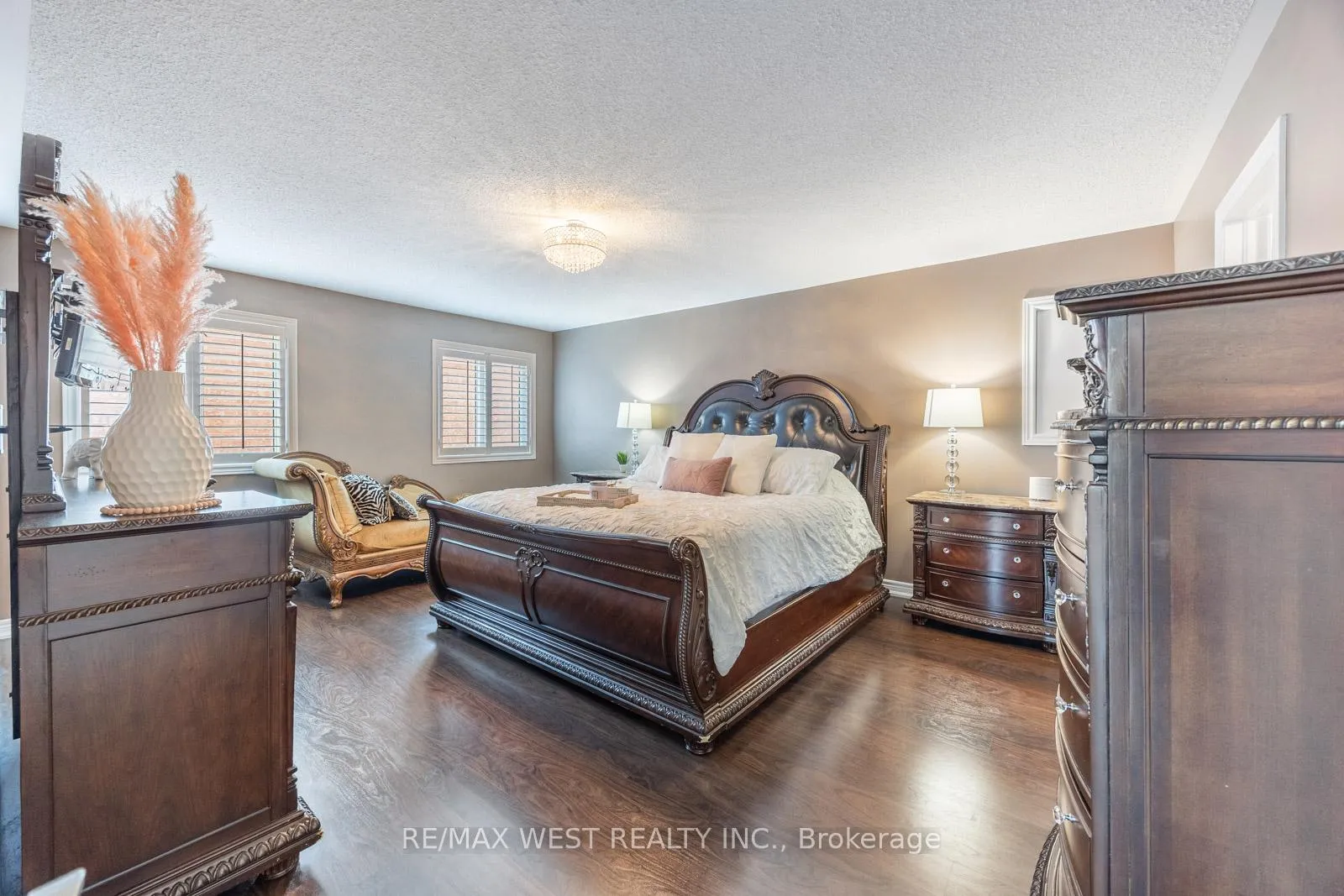 Photo 40 of 16 Heathcliffe Drive, Vaughan, Vellore Village — HOMEH