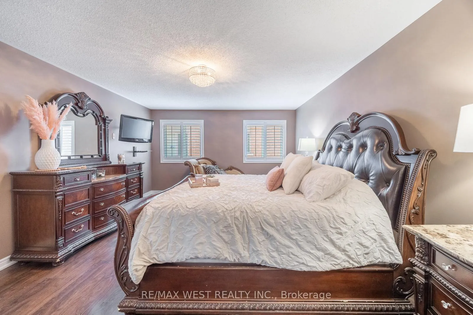 Photo 41 of 16 Heathcliffe Drive, Vaughan, Vellore Village — HOMEH
