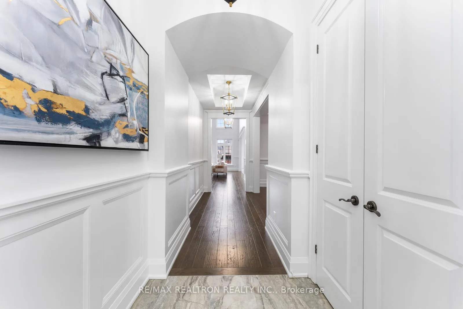 Photo 10 of 62 Endless Circle, Vaughan, Kleinburg — HOMEH