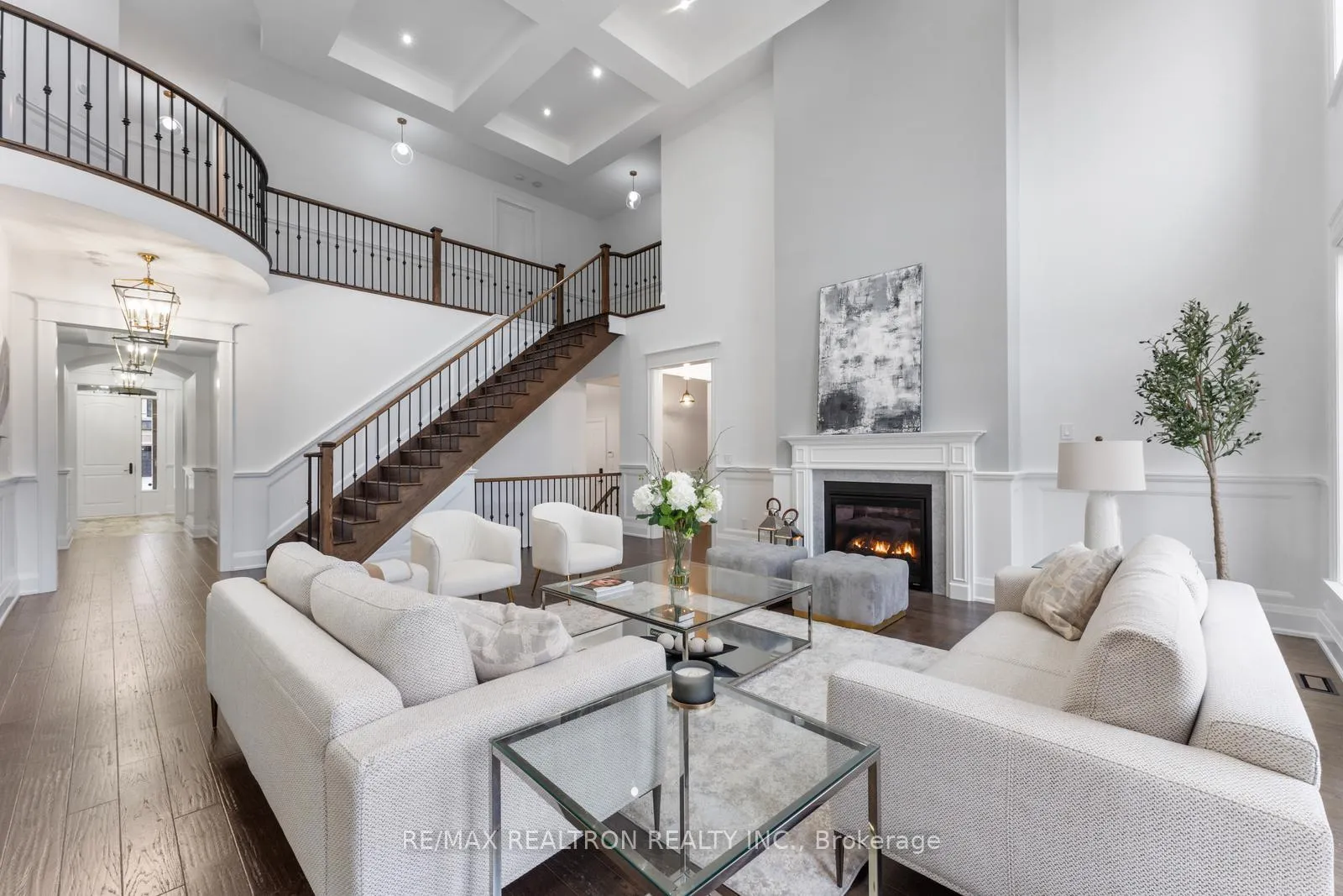 Photo 18 of 62 Endless Circle, Vaughan, Kleinburg — HOMEH