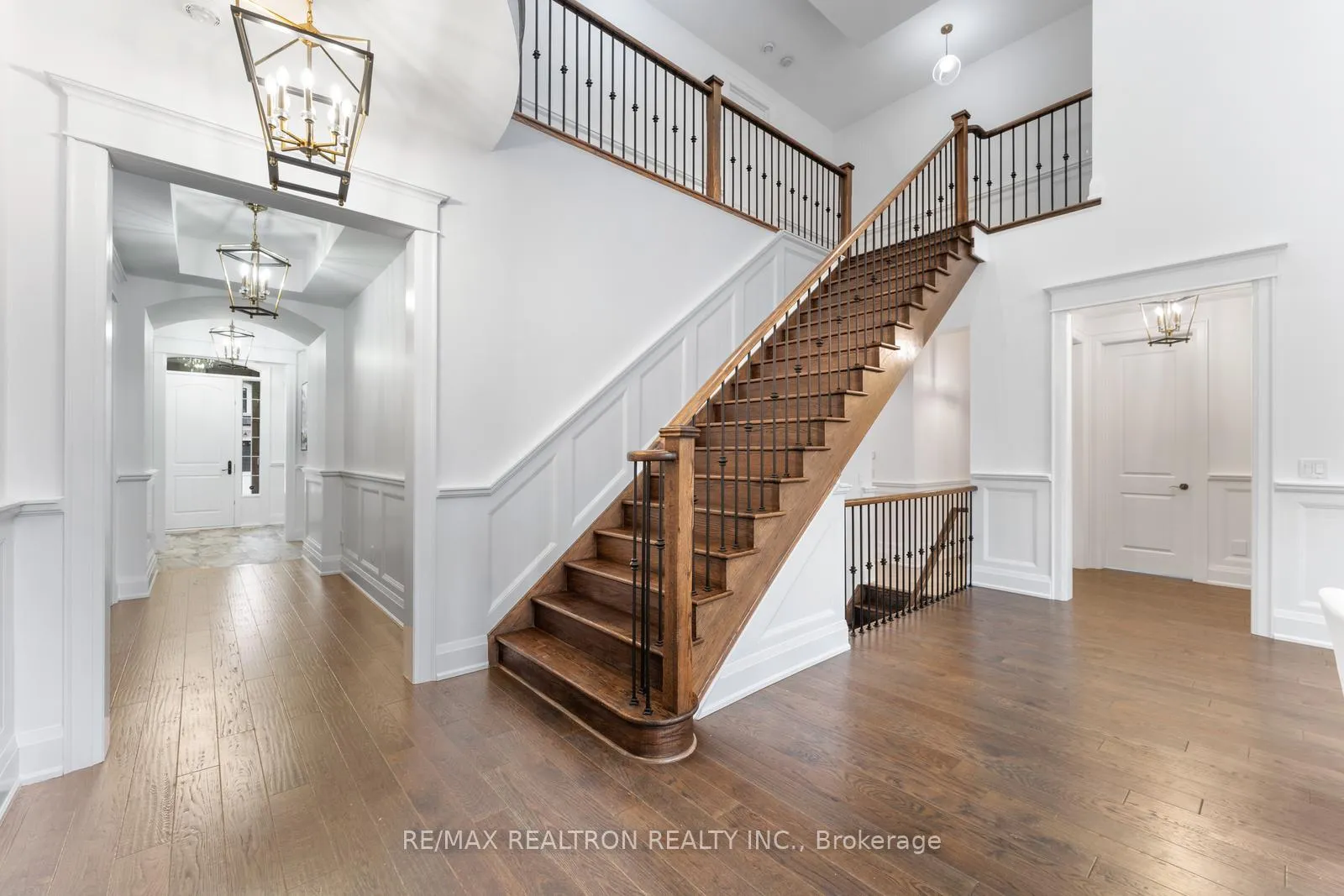 Photo 27 of 62 Endless Circle, Vaughan, Kleinburg — HOMEH
