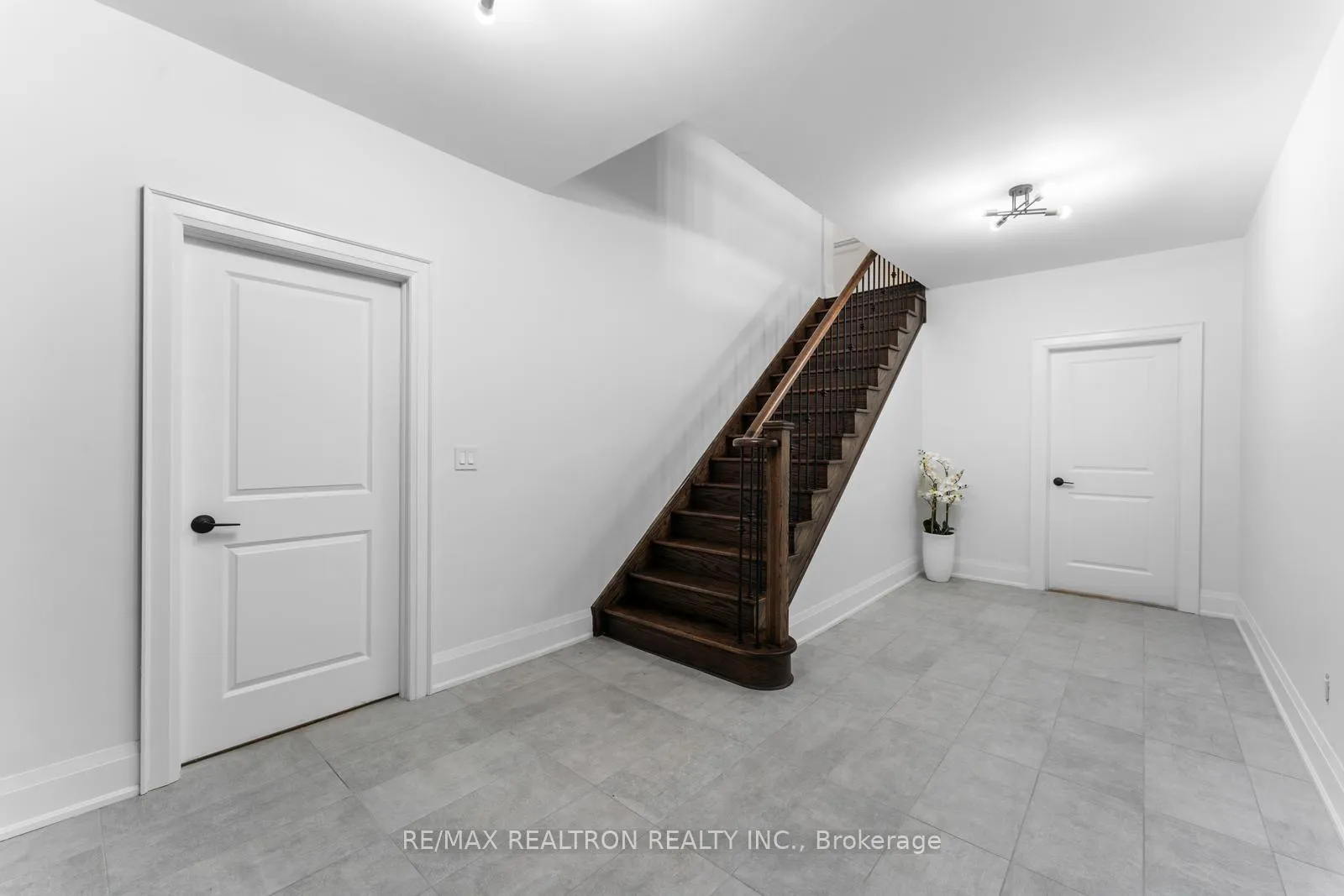 Photo 40 of 62 Endless Circle, Vaughan, Kleinburg — HOMEH