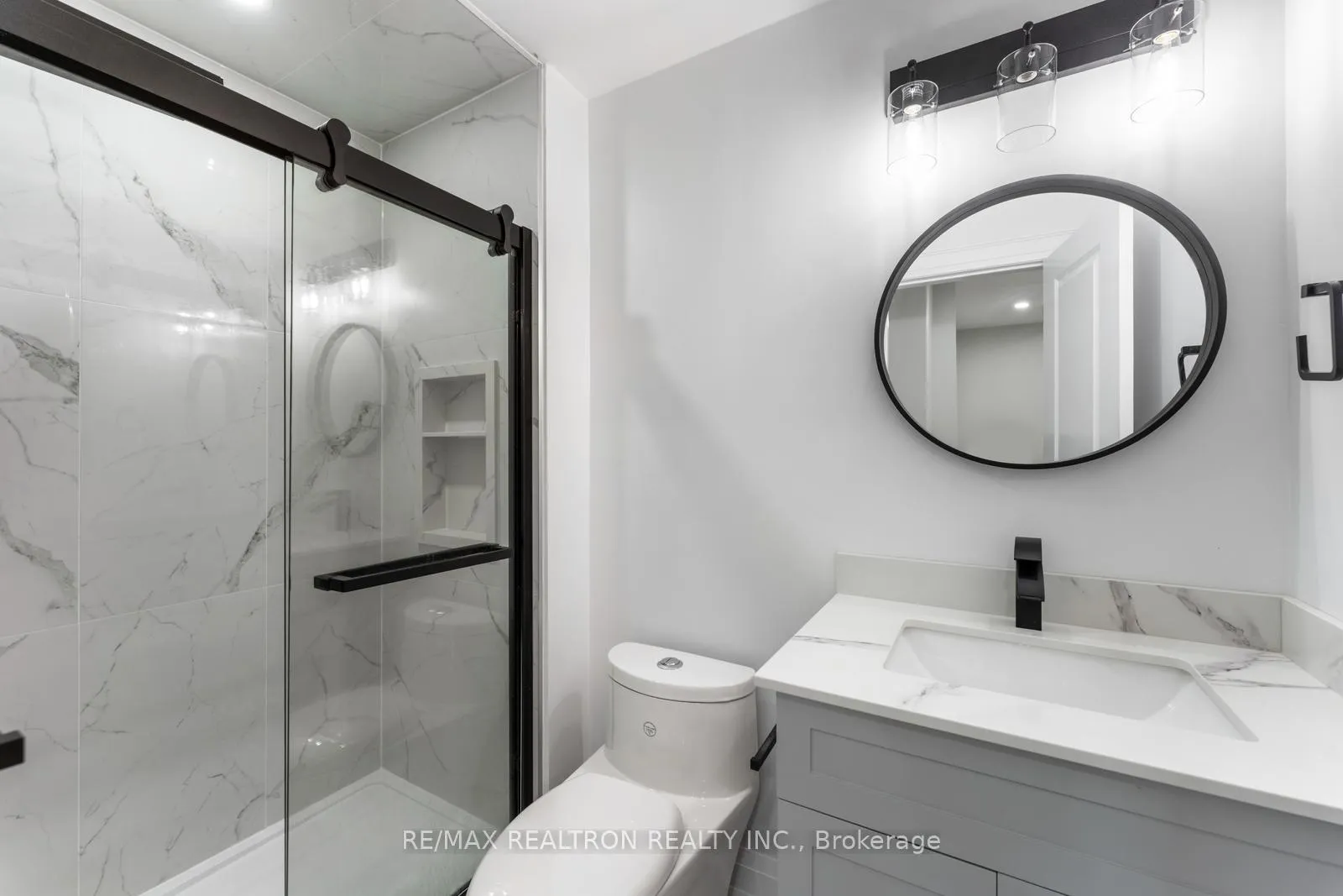 Photo 42 of 62 Endless Circle, Vaughan, Kleinburg — HOMEH