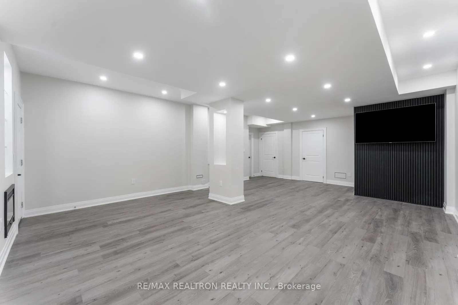 Photo 43 of 62 Endless Circle, Vaughan, Kleinburg — HOMEH