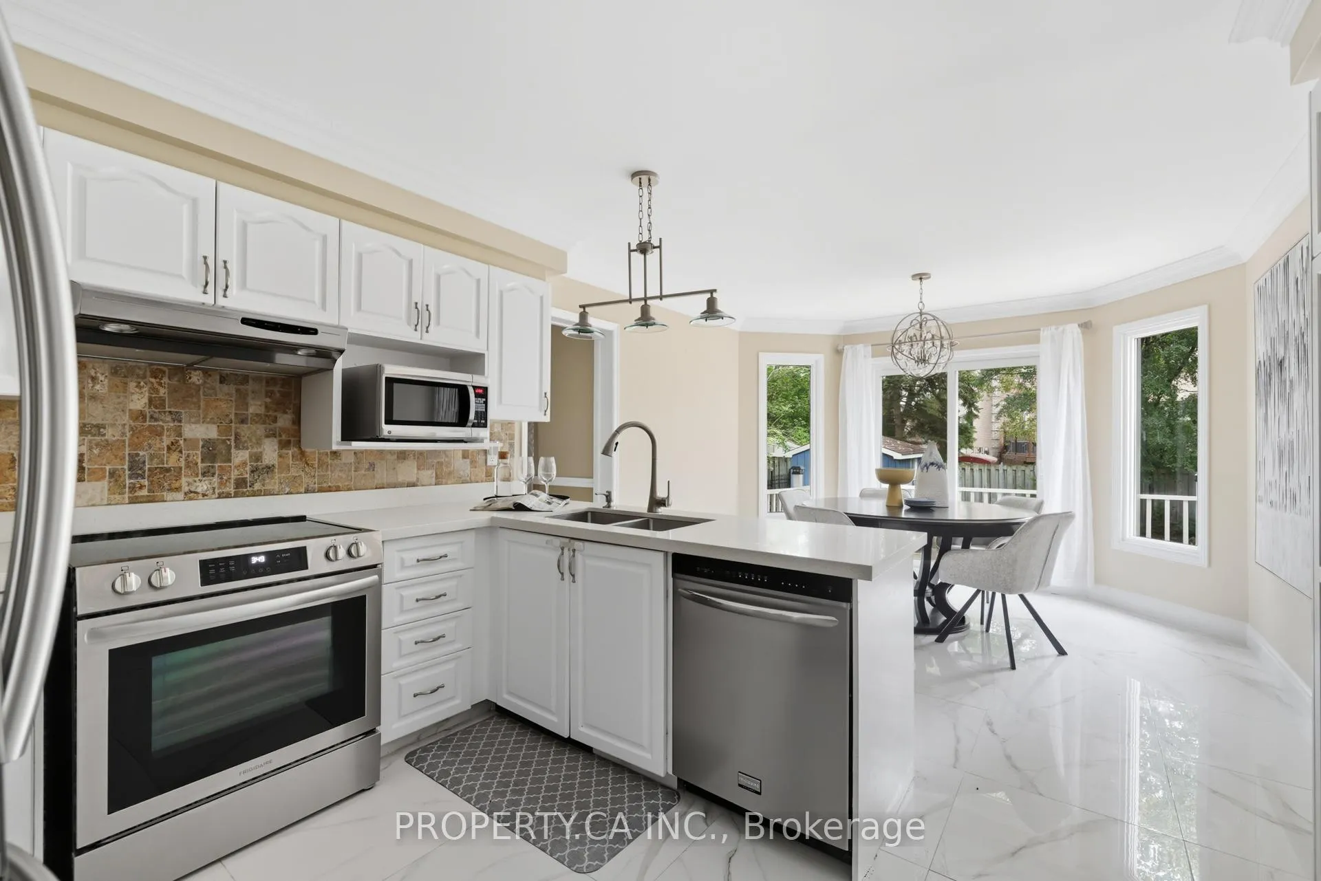 Photo 13 of 3 Whitburn Street, Whitby, Williamsburg — HOMEH