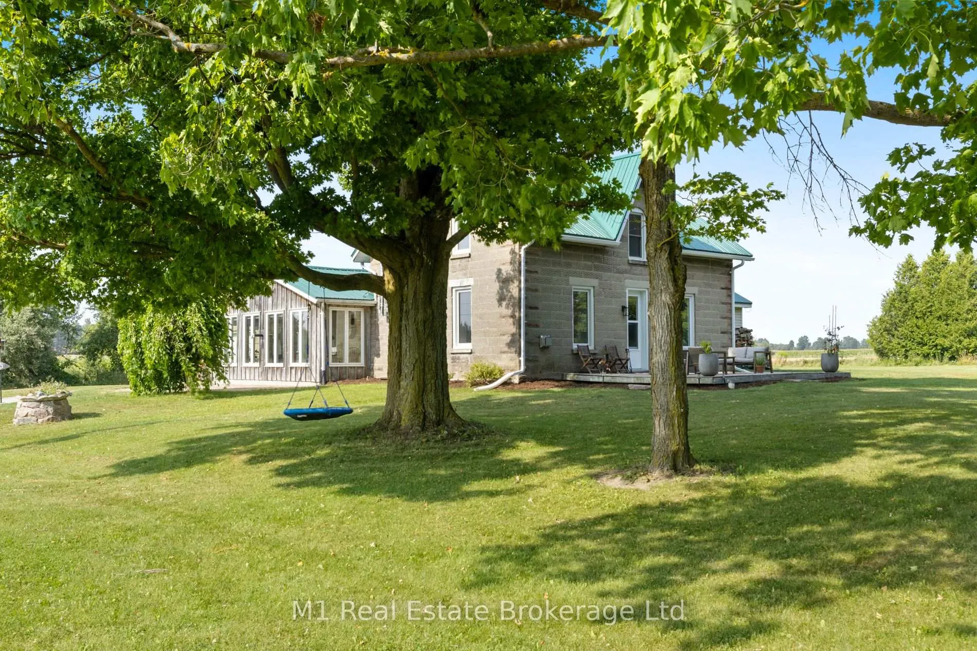 Photo 6 of 8420 Sixth Line, Wellington North, Rural Wellington North — HOMEH