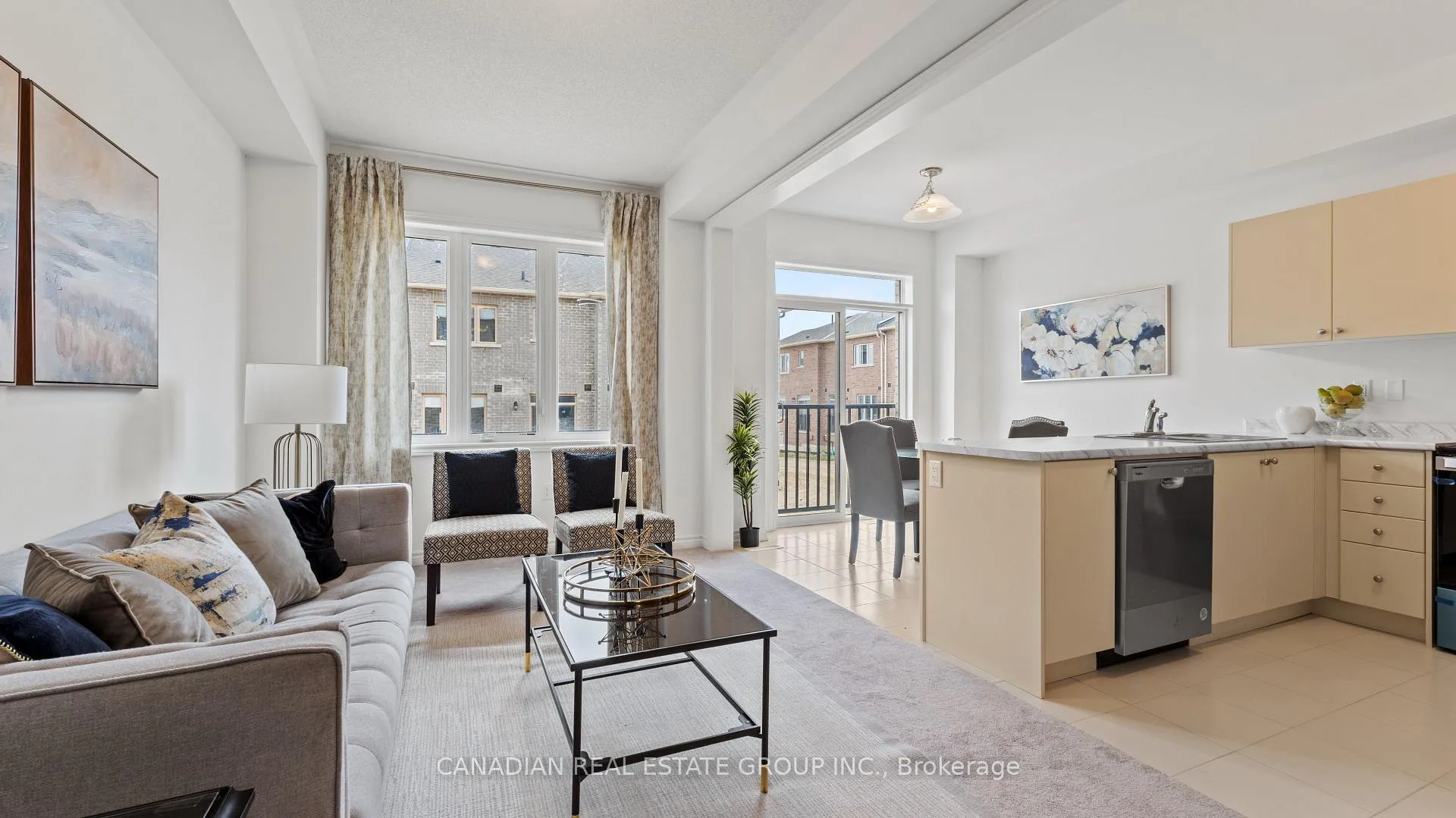 Photo 4 of 403 Van Dusen Avenue, Southgate — HOMEH