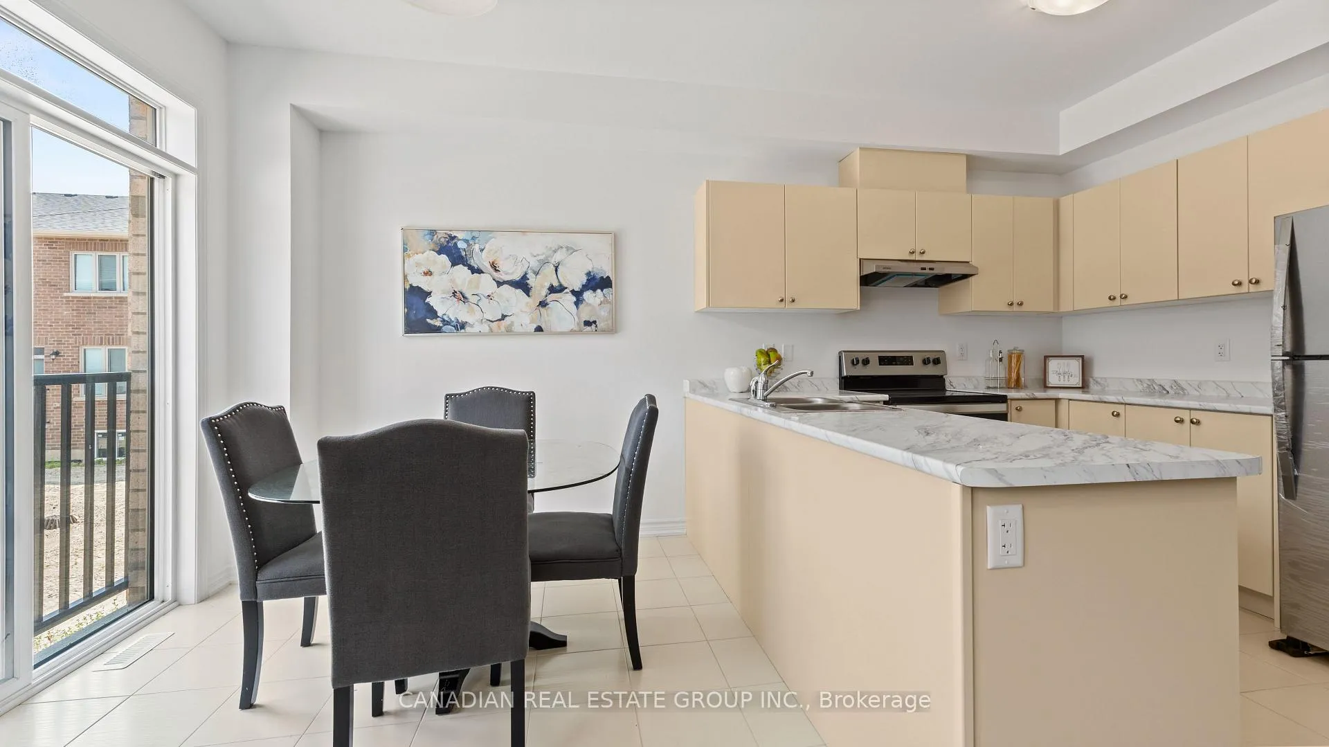 Photo 6 of 403 Van Dusen Avenue, Southgate — HOMEH