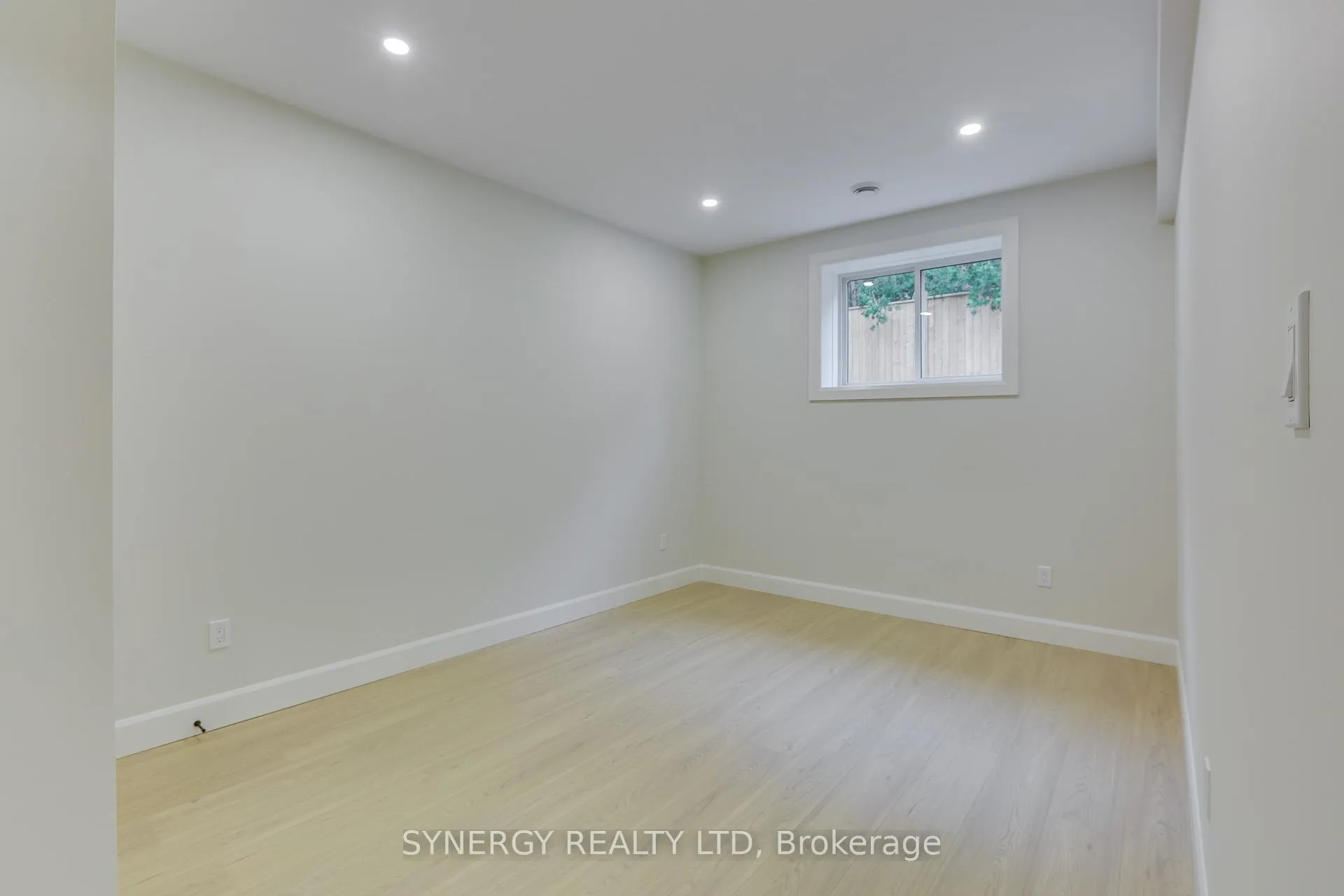 Photo 27 of 5 Haddon Lane, Strathroy-Caradoc, NW — HOMEH