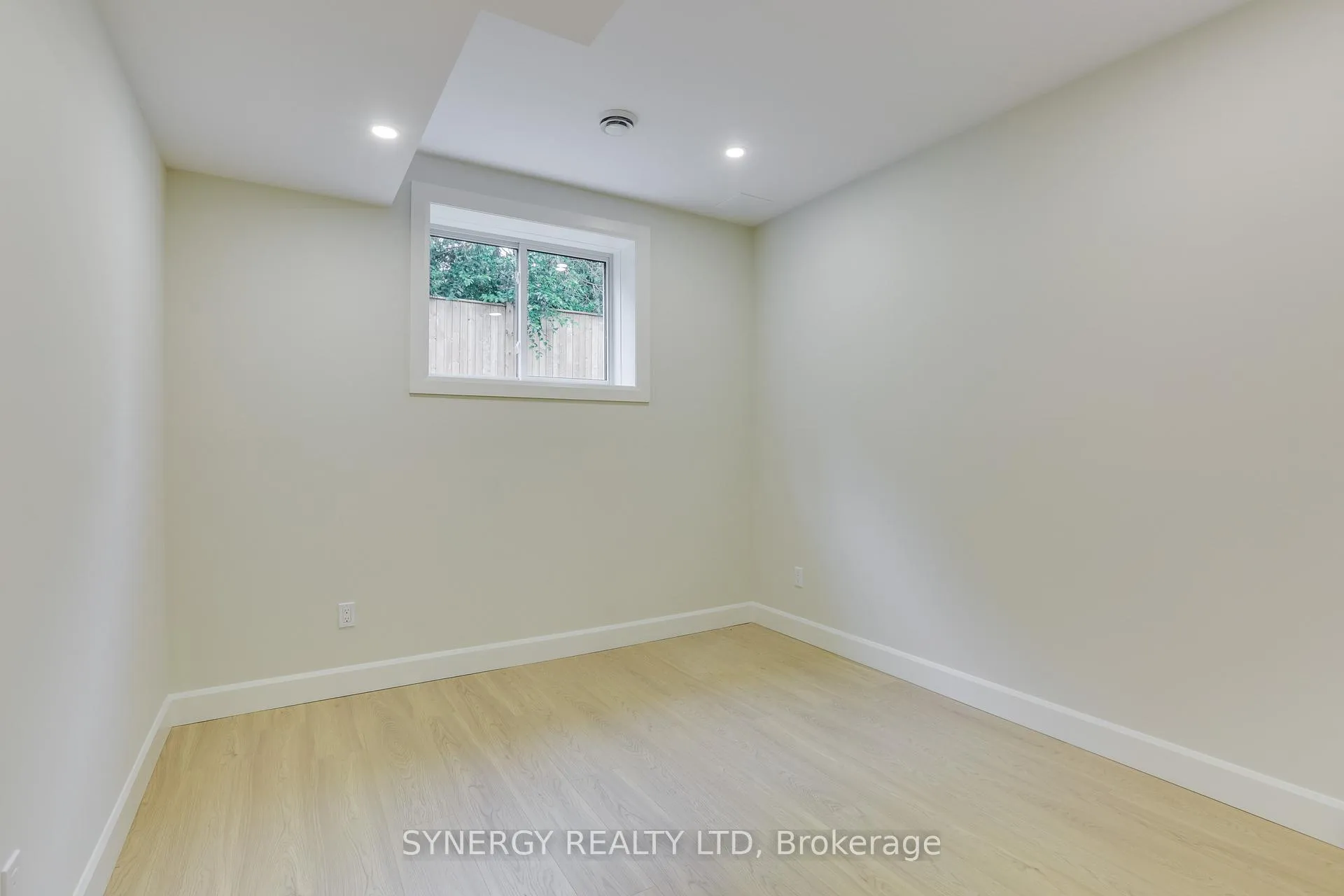 Photo 29 of 5 Haddon Lane, Strathroy-Caradoc, NW — HOMEH