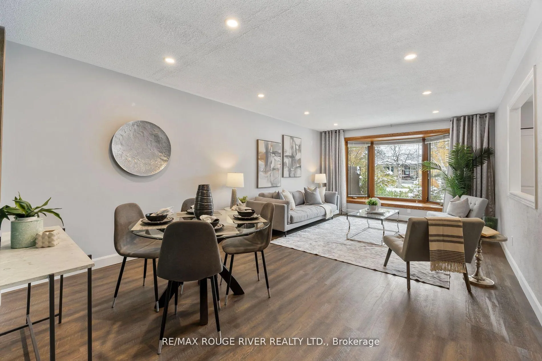 Photo 6 of 819 Sanok Drive, Pickering, West Shore — HOMEH