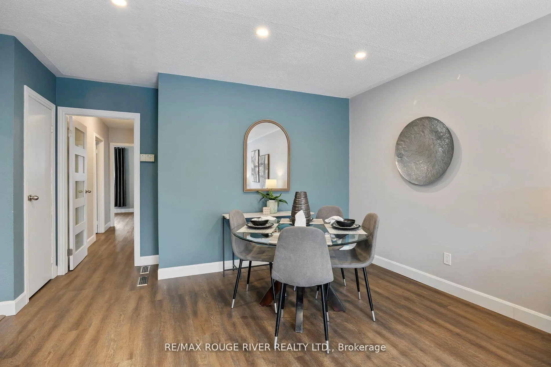 Photo 7 of 819 Sanok Drive, Pickering, West Shore — HOMEH