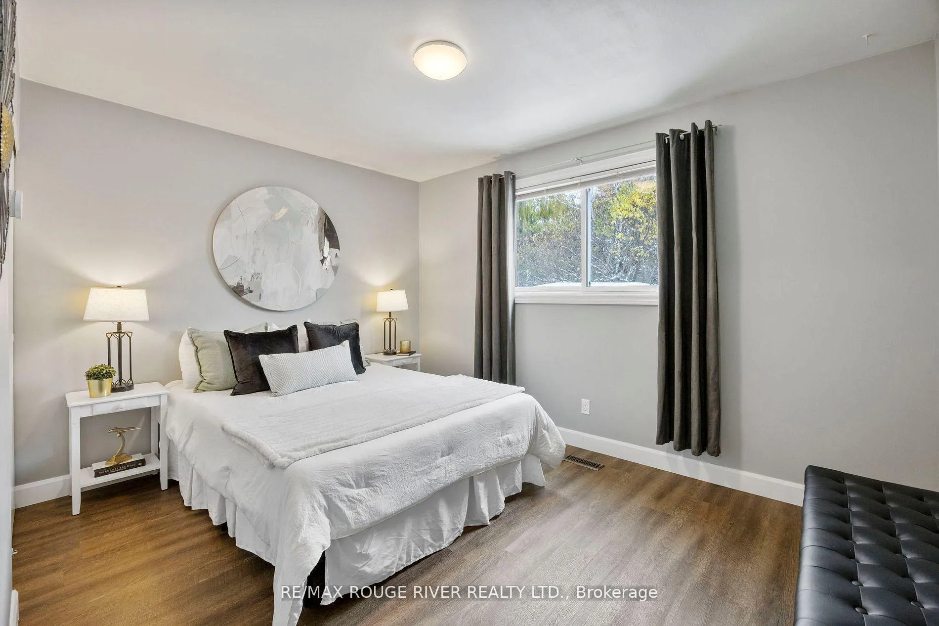 Photo 11 of 819 Sanok Drive, Pickering, West Shore — HOMEH
