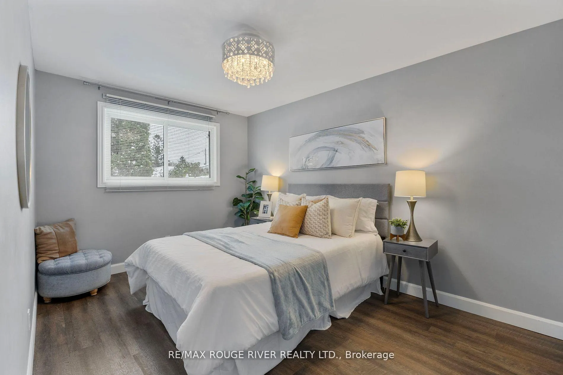 Photo 12 of 819 Sanok Drive, Pickering, West Shore — HOMEH