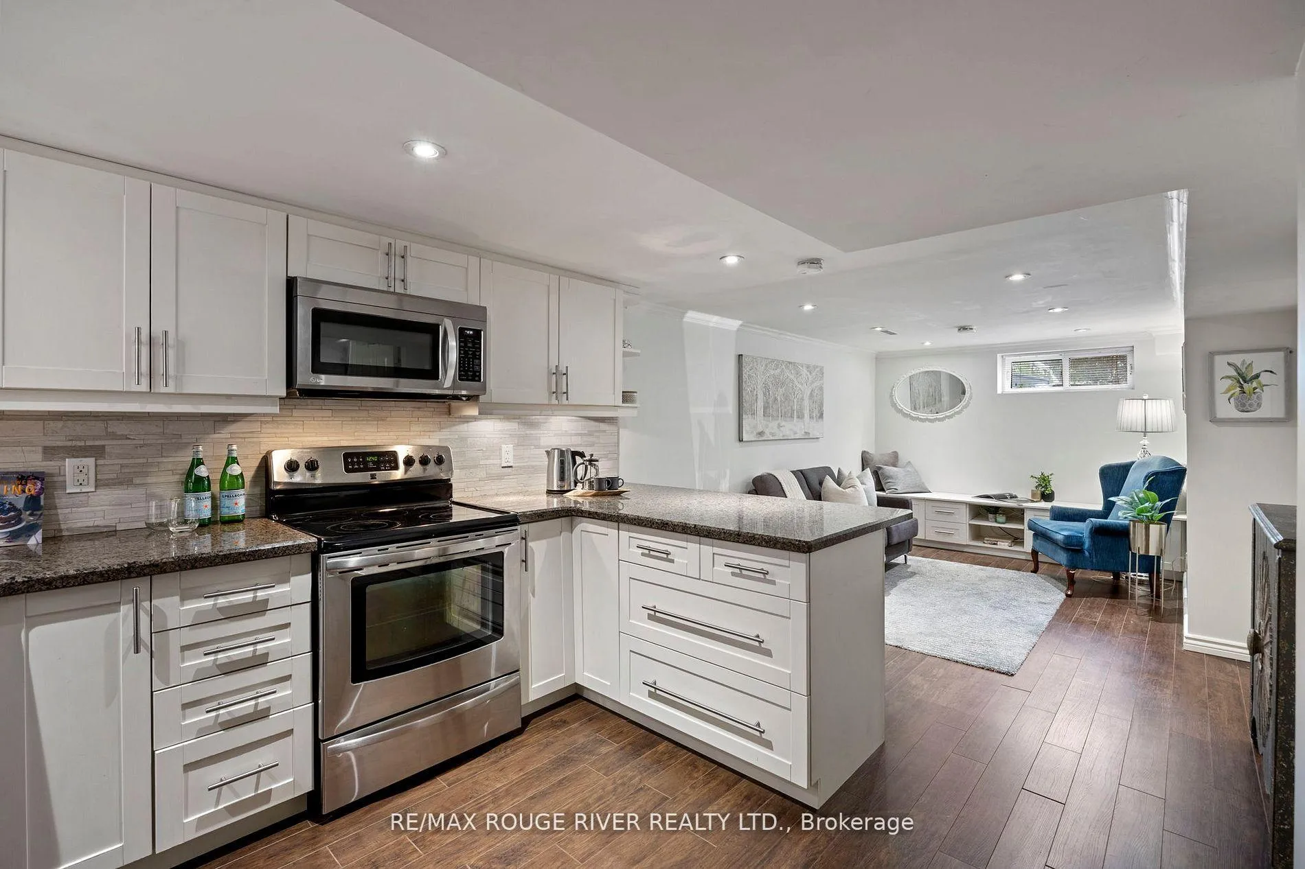 Photo 17 of 819 Sanok Drive, Pickering, West Shore — HOMEH
