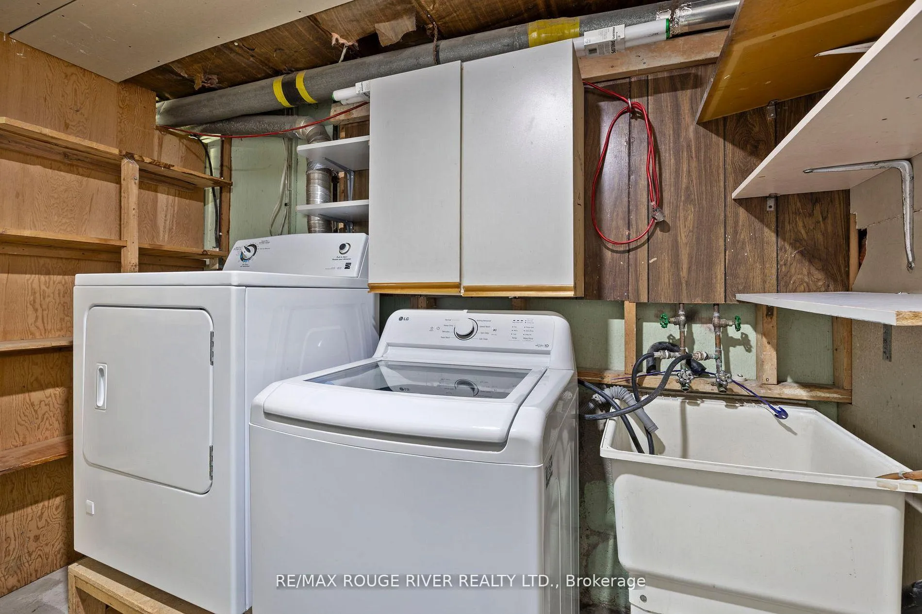 Photo 30 of 819 Sanok Drive, Pickering, West Shore — HOMEH