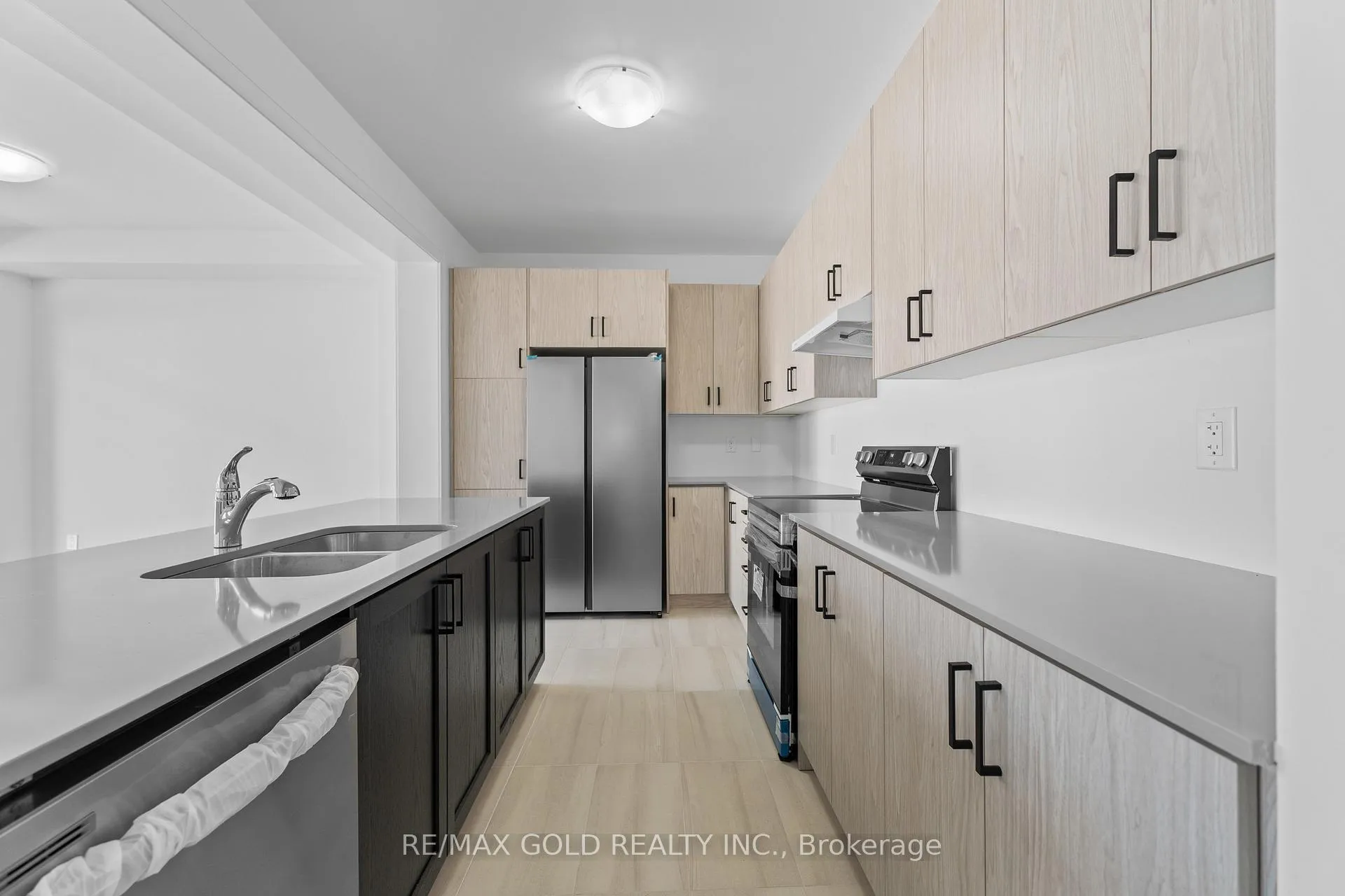 Photo 16 of 31 Stanley Leitch Drive, Kitchener, Mill Courtland Woodside Park — HOMEH