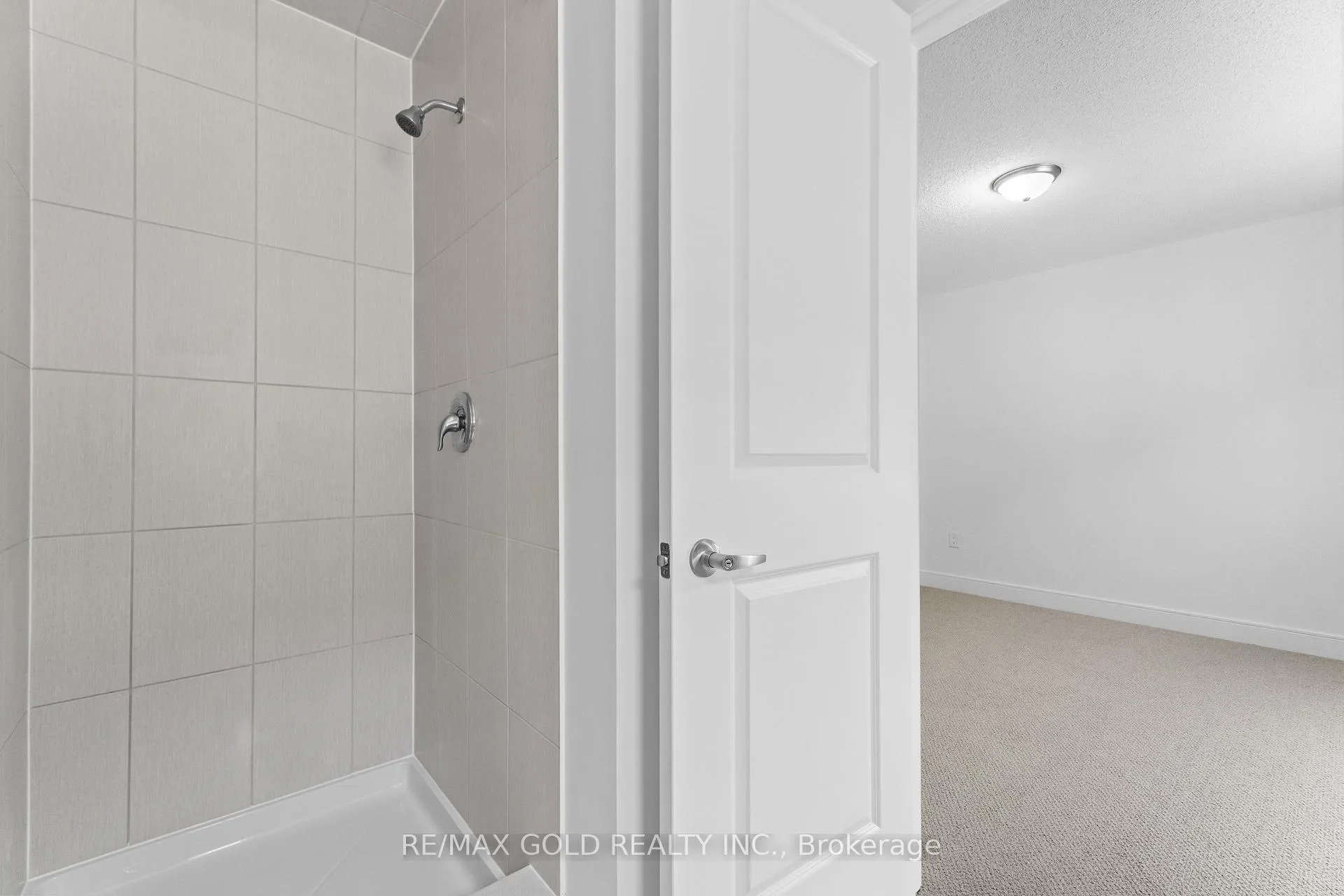 Photo 36 of 31 Stanley Leitch Drive, Kitchener, Mill Courtland Woodside Park — HOMEH