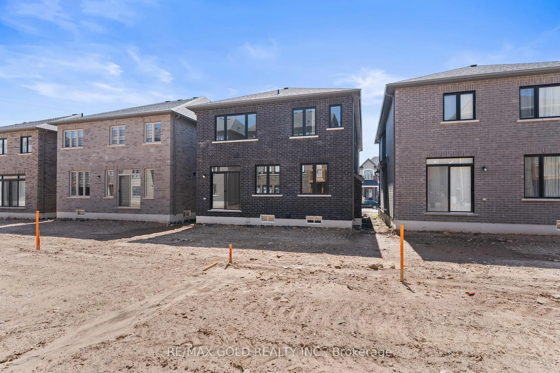 Photo 40 of 31 Stanley Leitch Drive, Kitchener, Mill Courtland Woodside Park — HOMEH