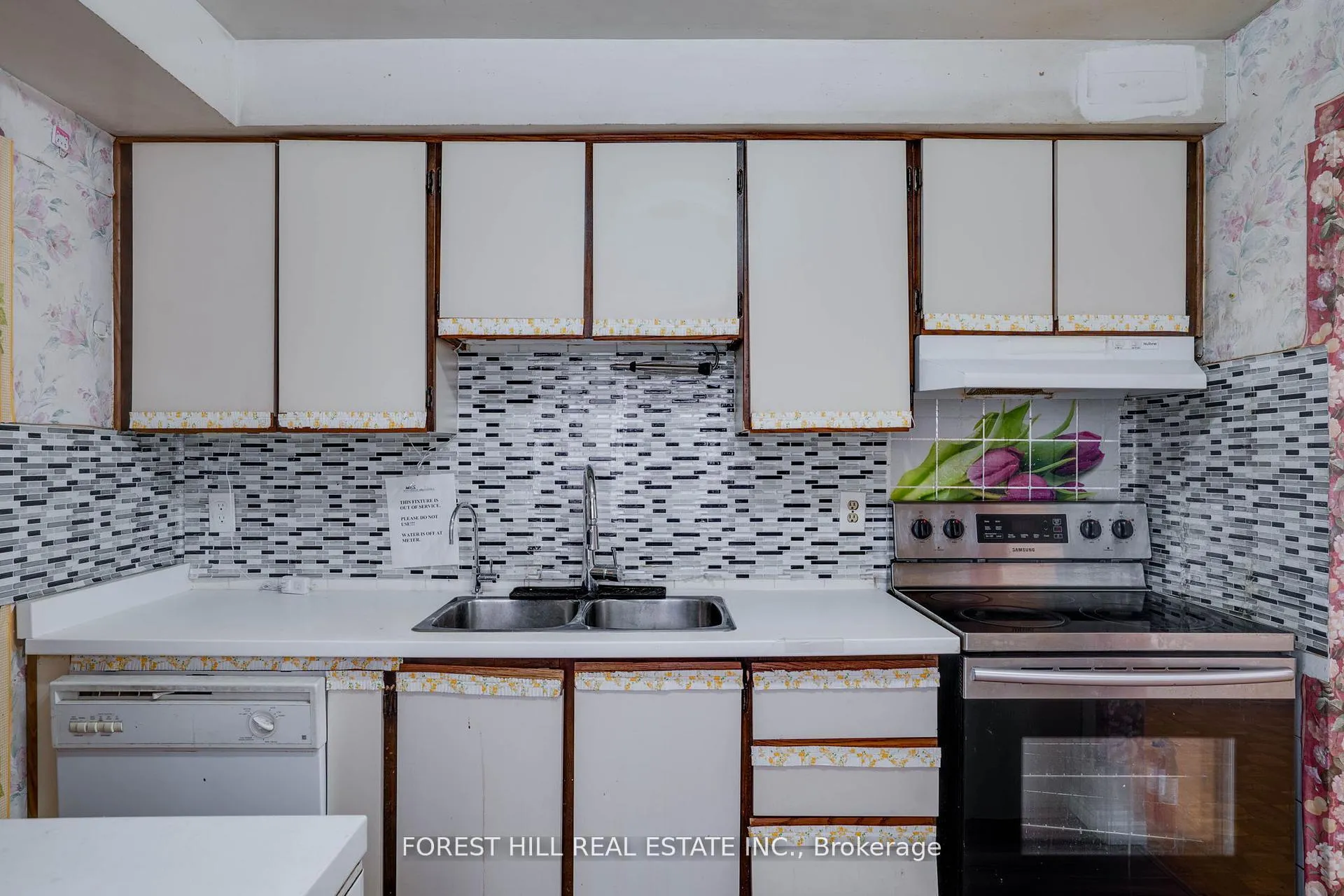 Photo 15 of 82 Hord Crescent, Vaughan, Lakeview Estates — HOMEH