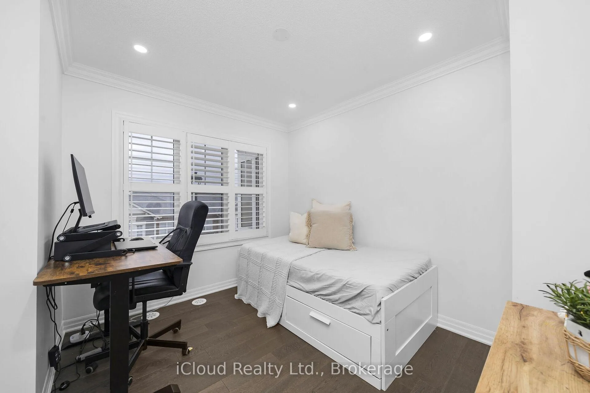 Photo 22 of Unit 142, 1000 Asleton Boulevard, Milton, Willmott — HOMEH