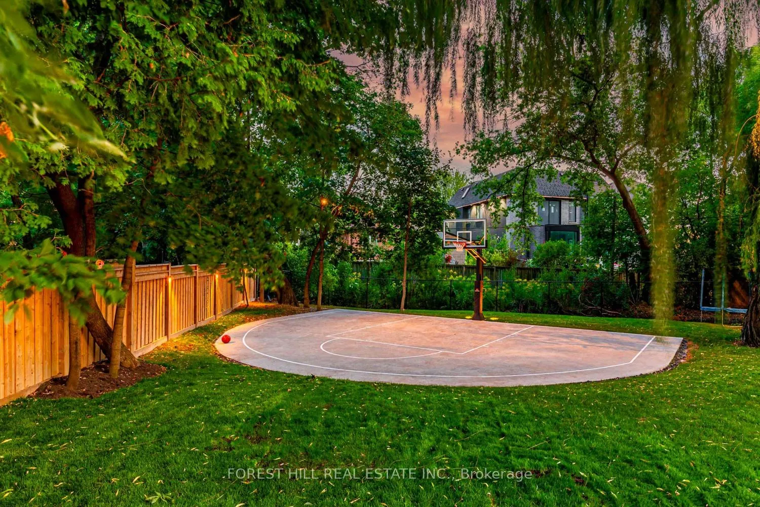 Photo 3 of 22 Khedive Avenue, Toronto, Englemount-Lawrence — HOMEH