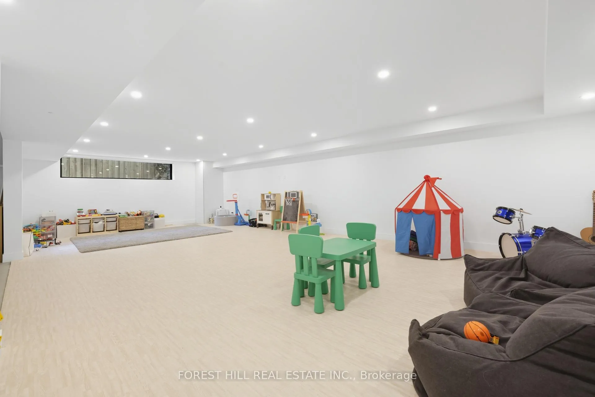 Photo 34 of 22 Khedive Avenue, Toronto, Englemount-Lawrence — HOMEH