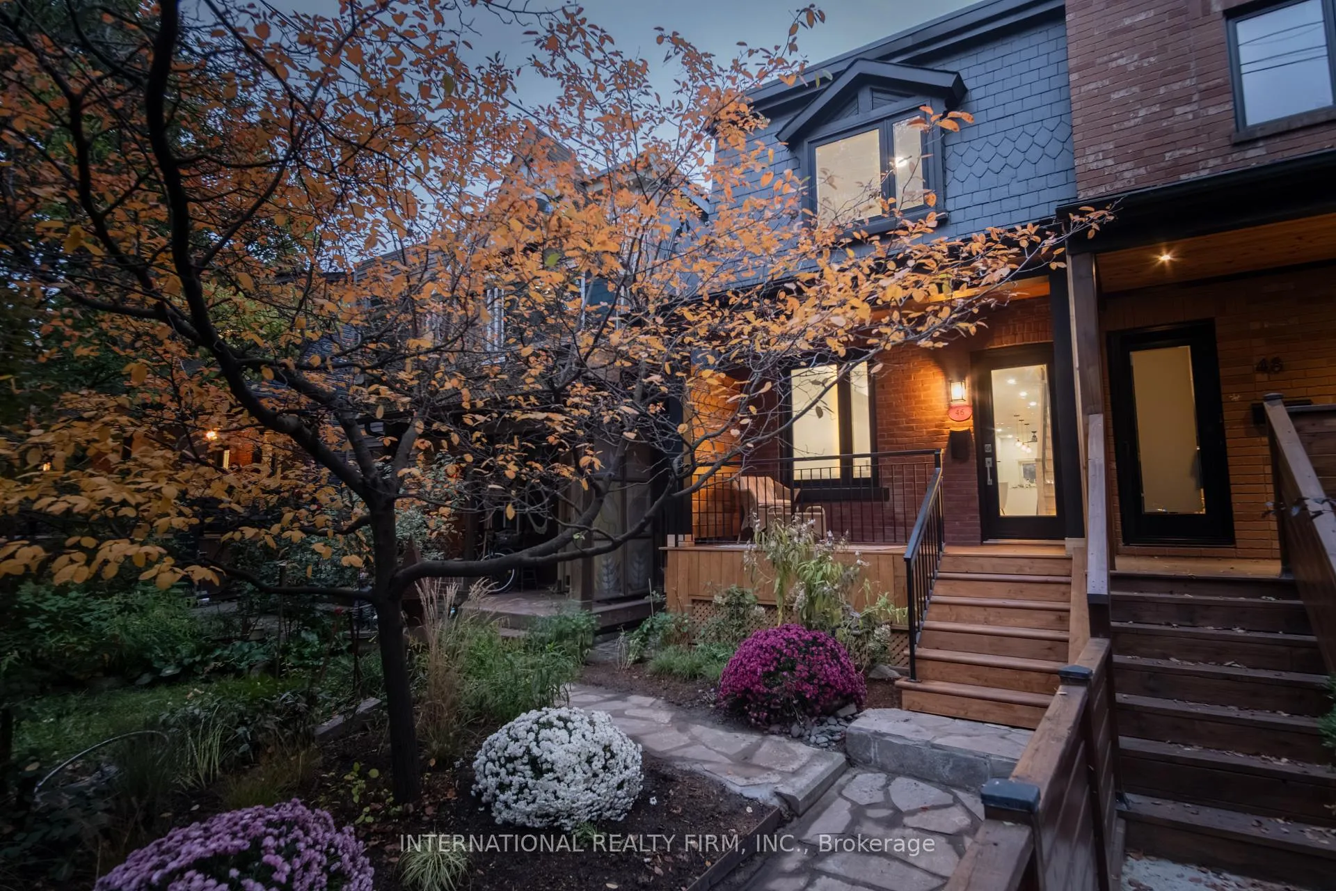 Photo 2 of 46 Morse Street, Toronto, South Riverdale — HOMEH