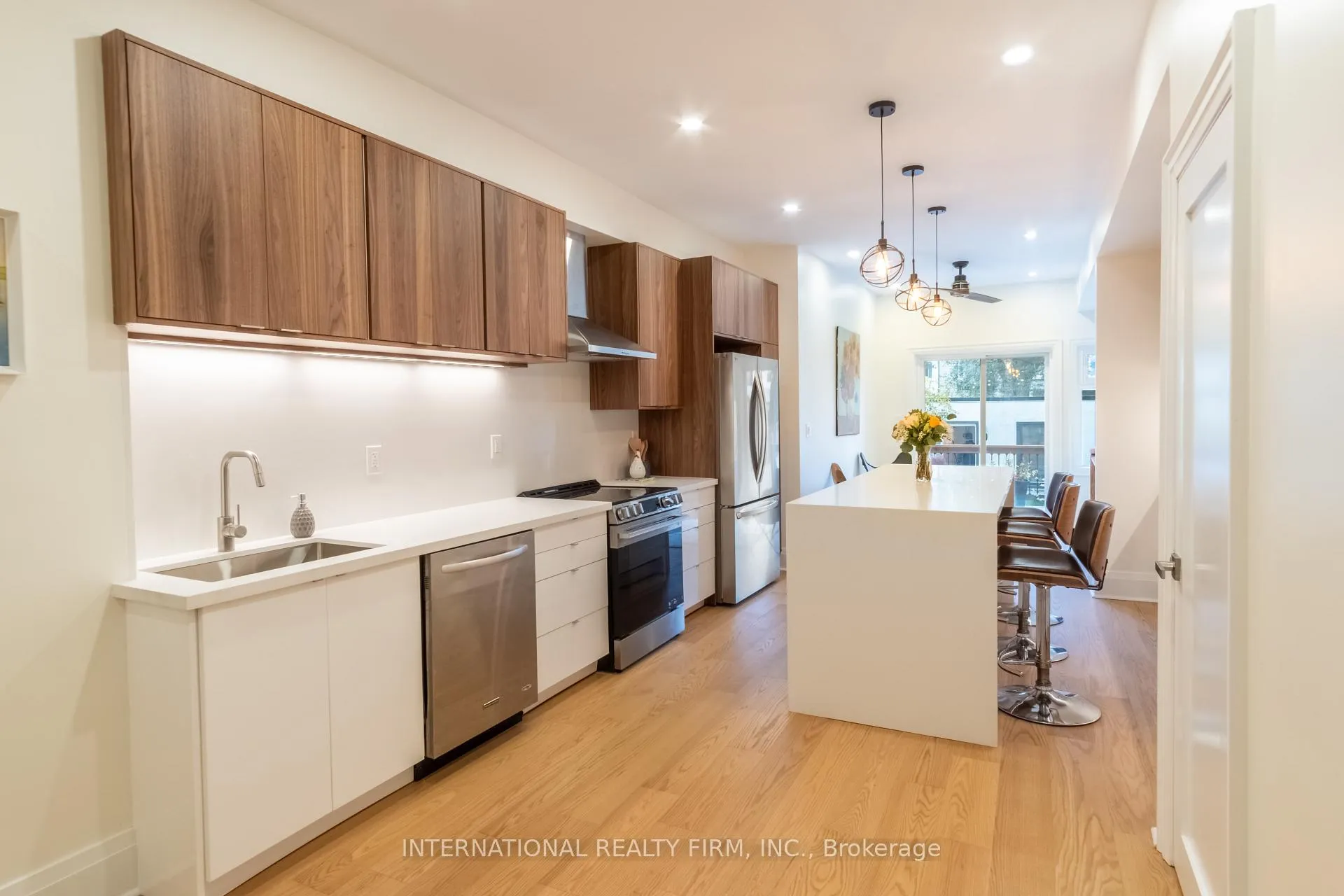 Photo 11 of 46 Morse Street, Toronto, South Riverdale — HOMEH