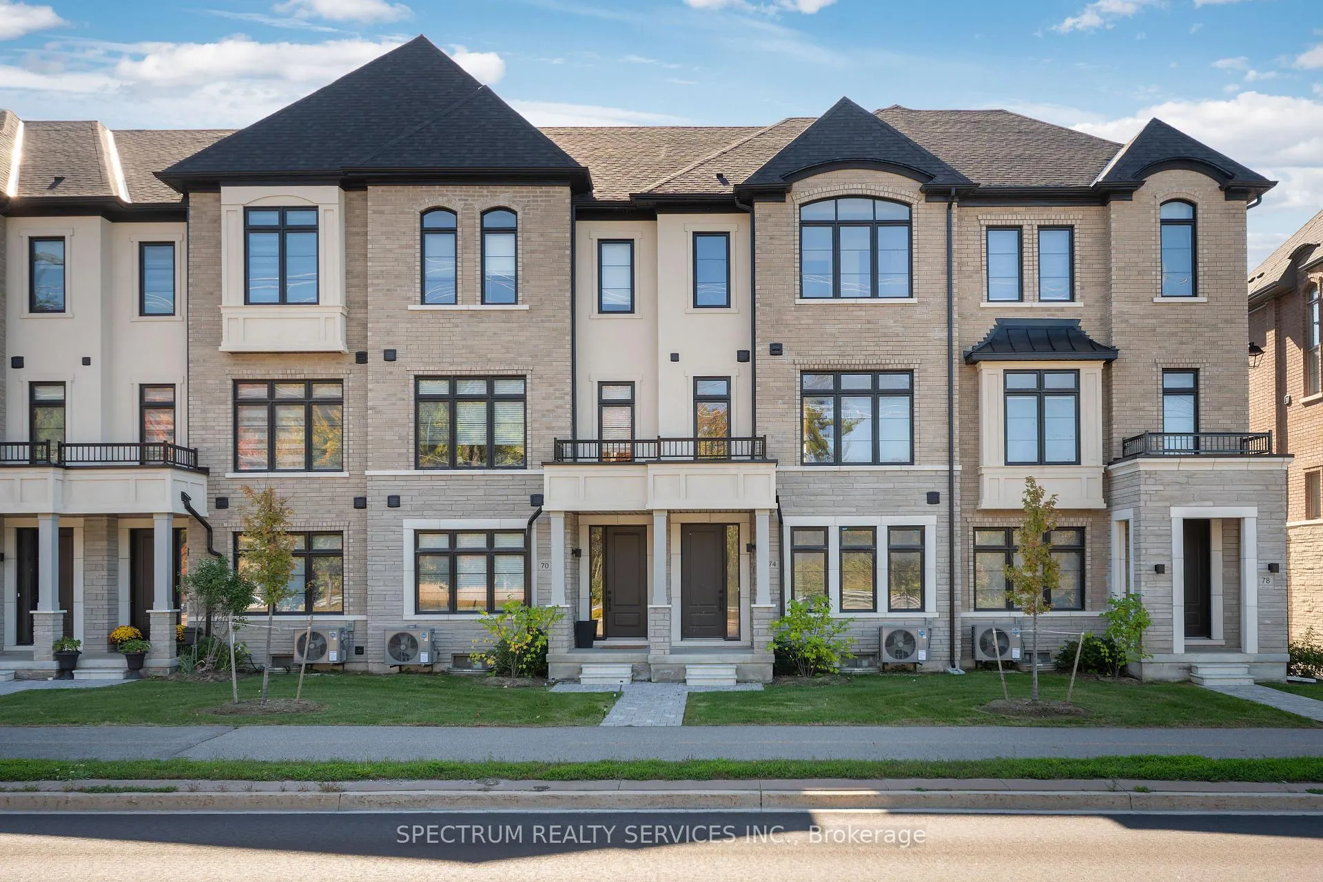Photo 2 of 74 De La Roche Drive, Vaughan, Vellore Village — HOMEH